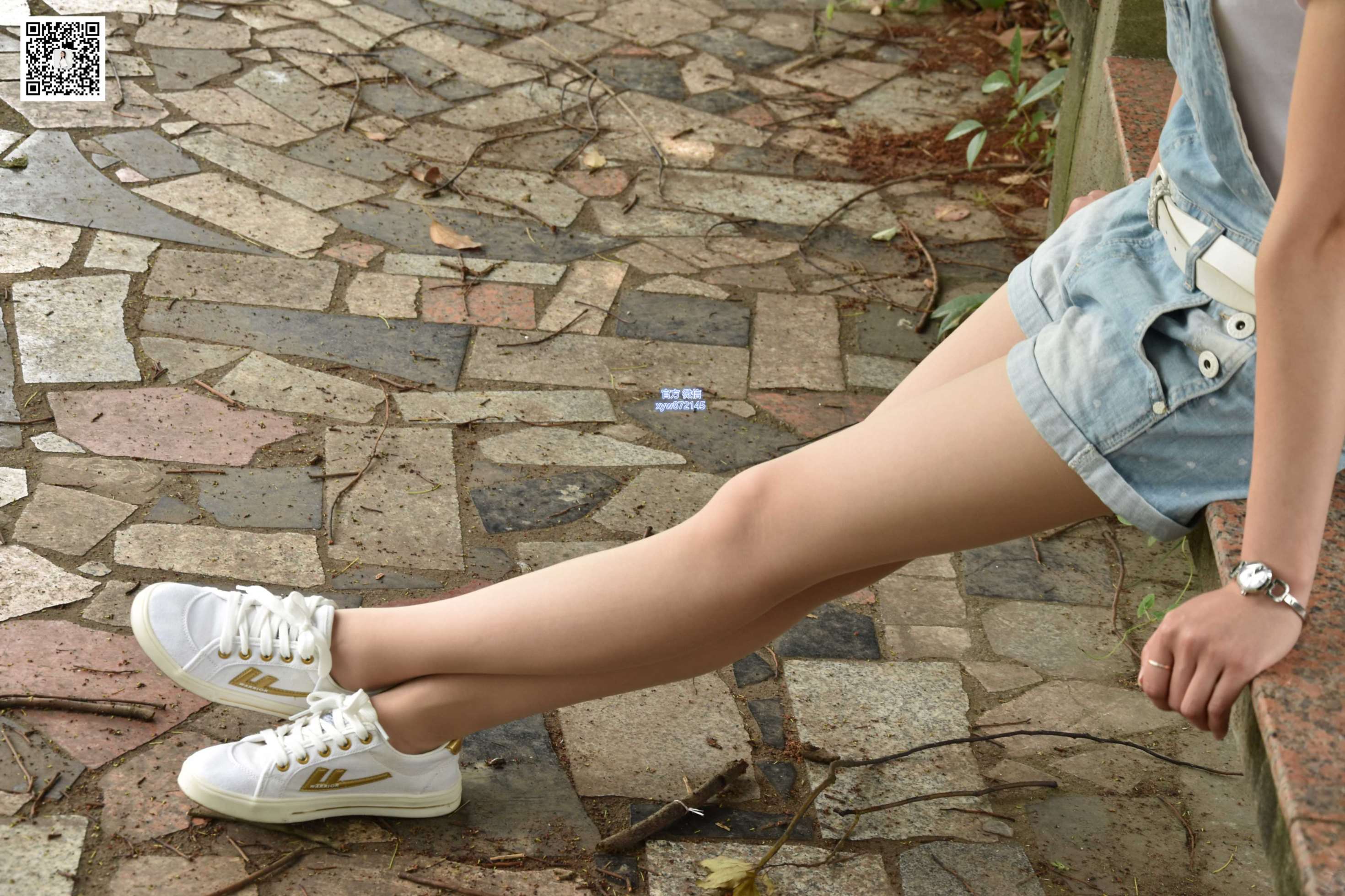 大生模拍 No.019 瑶瑶-不小心露出了袜根 [58P201MB]