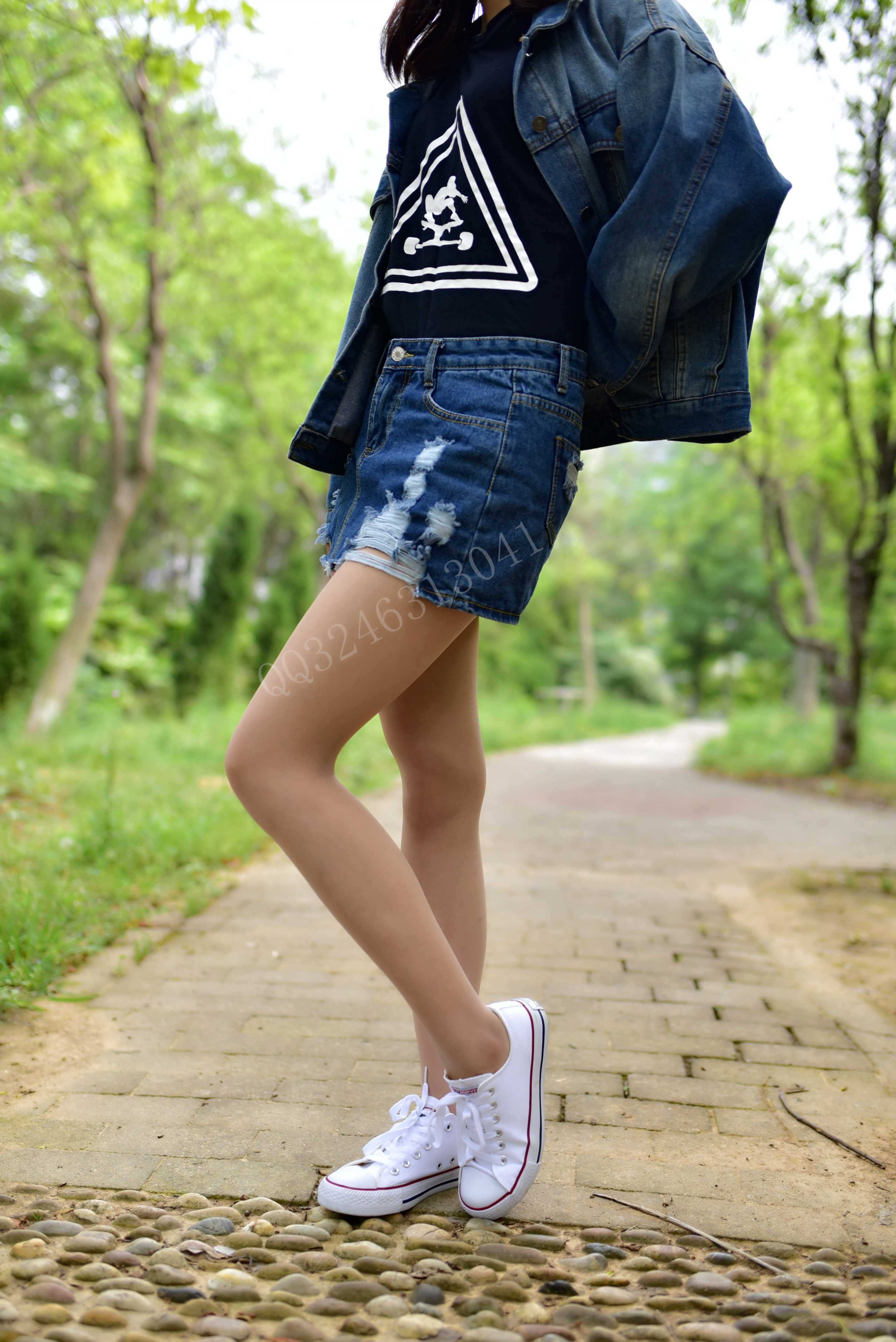 大生模拍 No.034 依依-喜欢穿丝袜的女孩 [51P212MB]