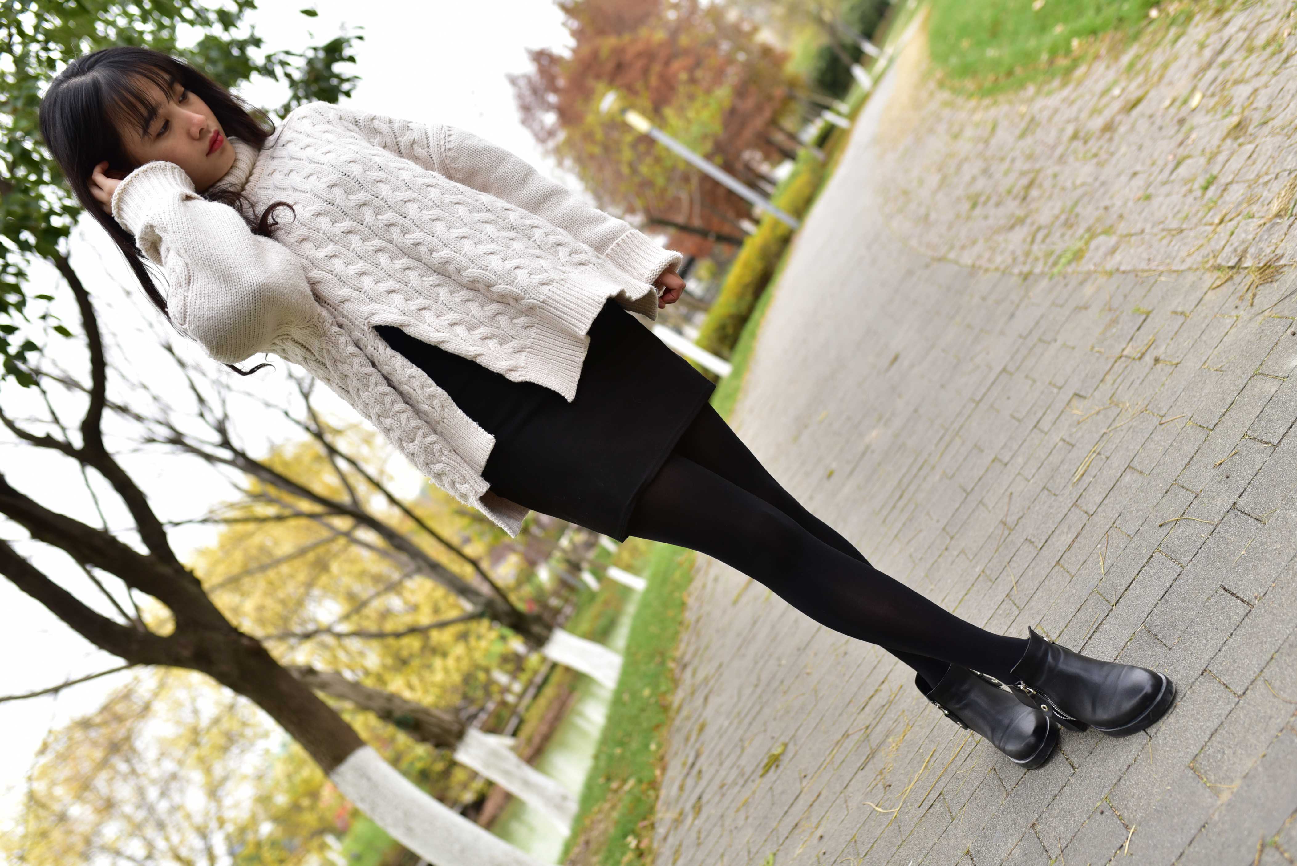 大生模拍 No.049 嘉嘉-答应你们的厚黑丝 [51P630MB]