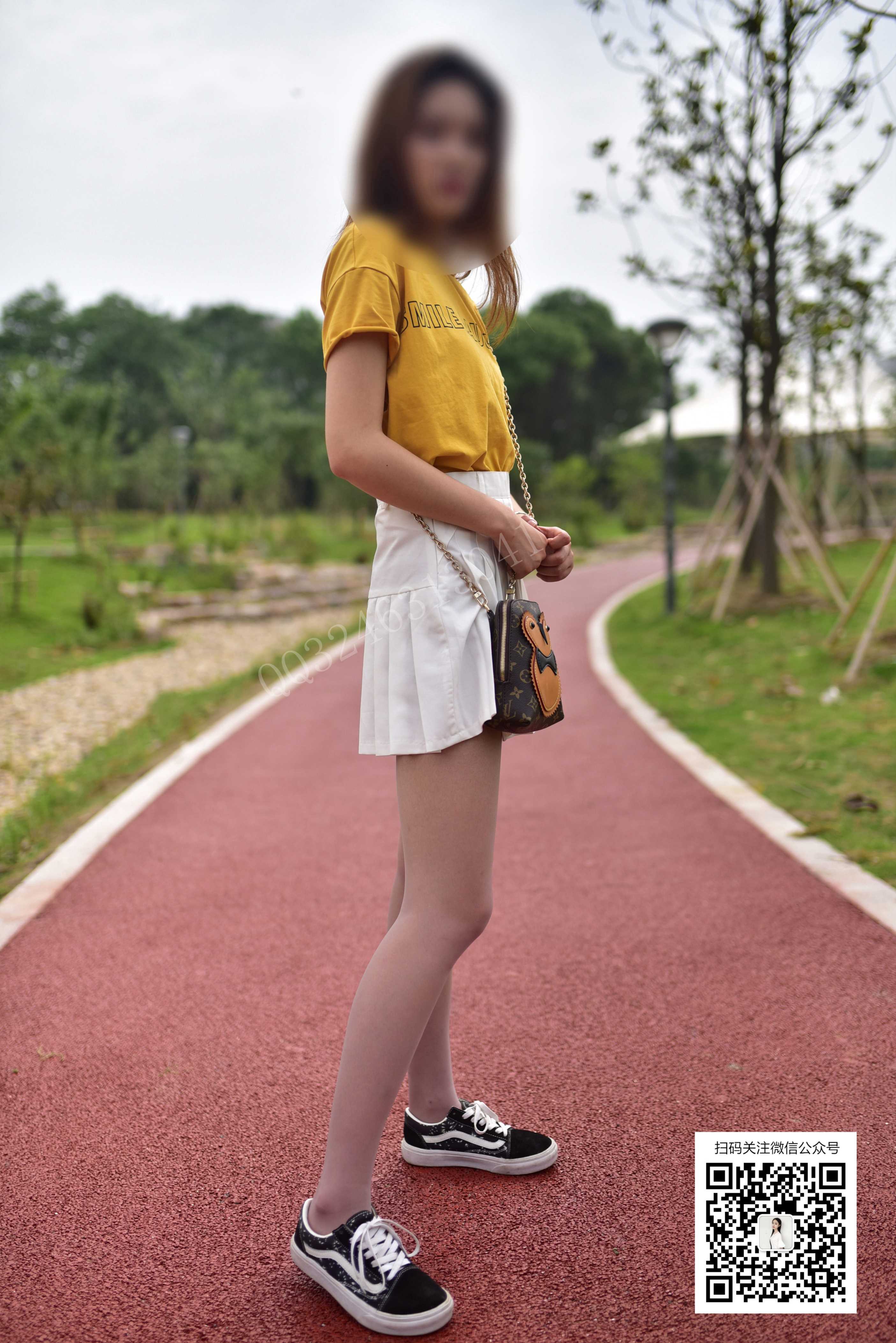 大生模拍 No.066 静静-湿润的丝袜脚 [55P1V323MB]