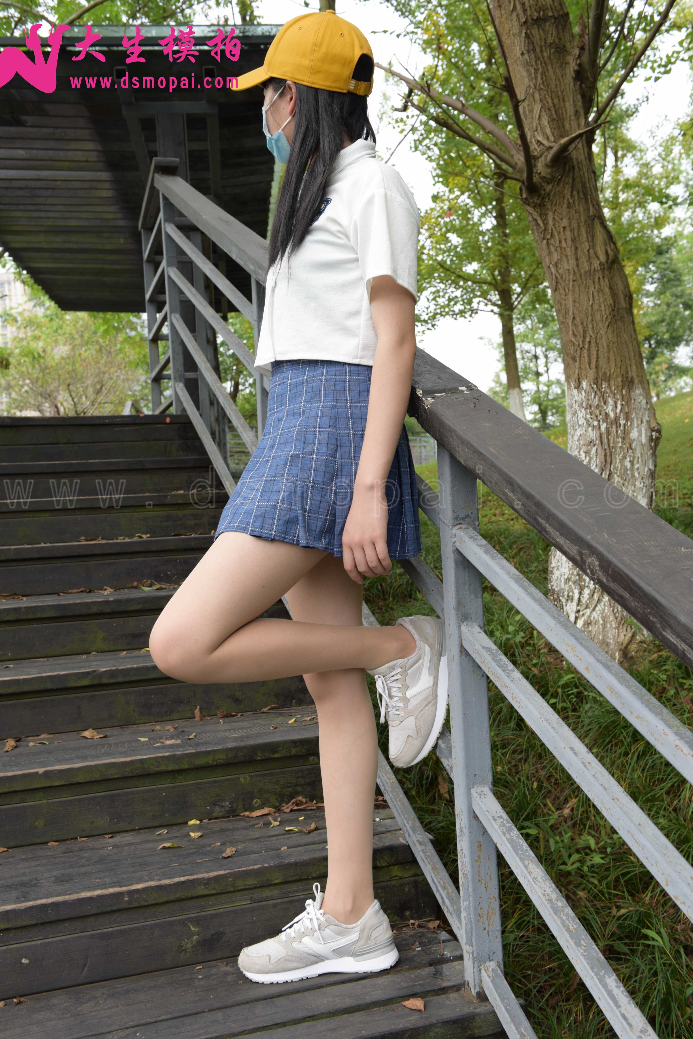 大生模拍 NO.196 饭饭 公园小憩 [66P1V591MB]