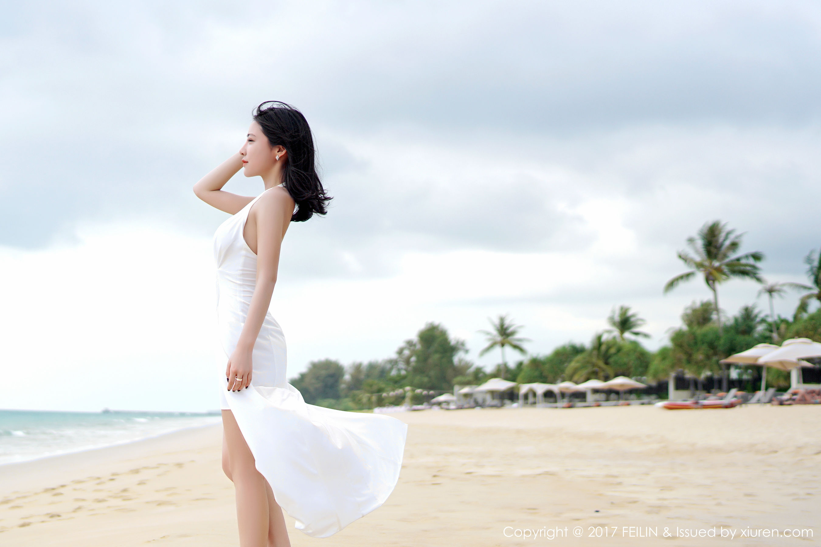 施忆佳KITTY《2套比基尼+长裙》 嗲囡囡 VOL.092