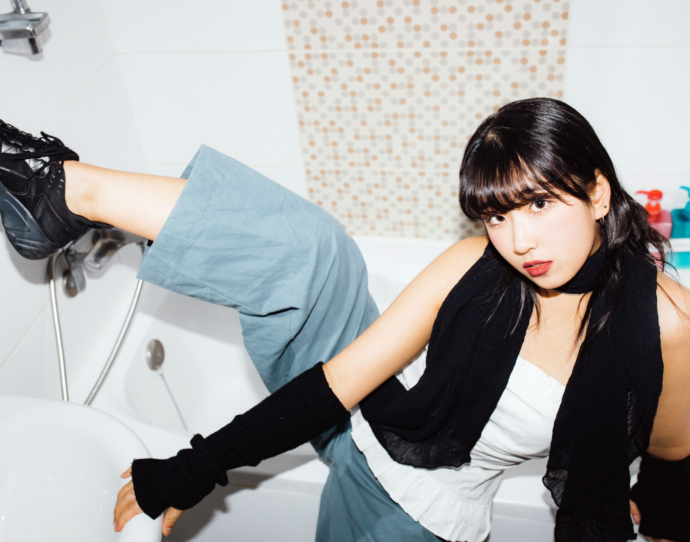 [Moon Night Snap] – Ji Eun Lim《Weirdness》 [71P]