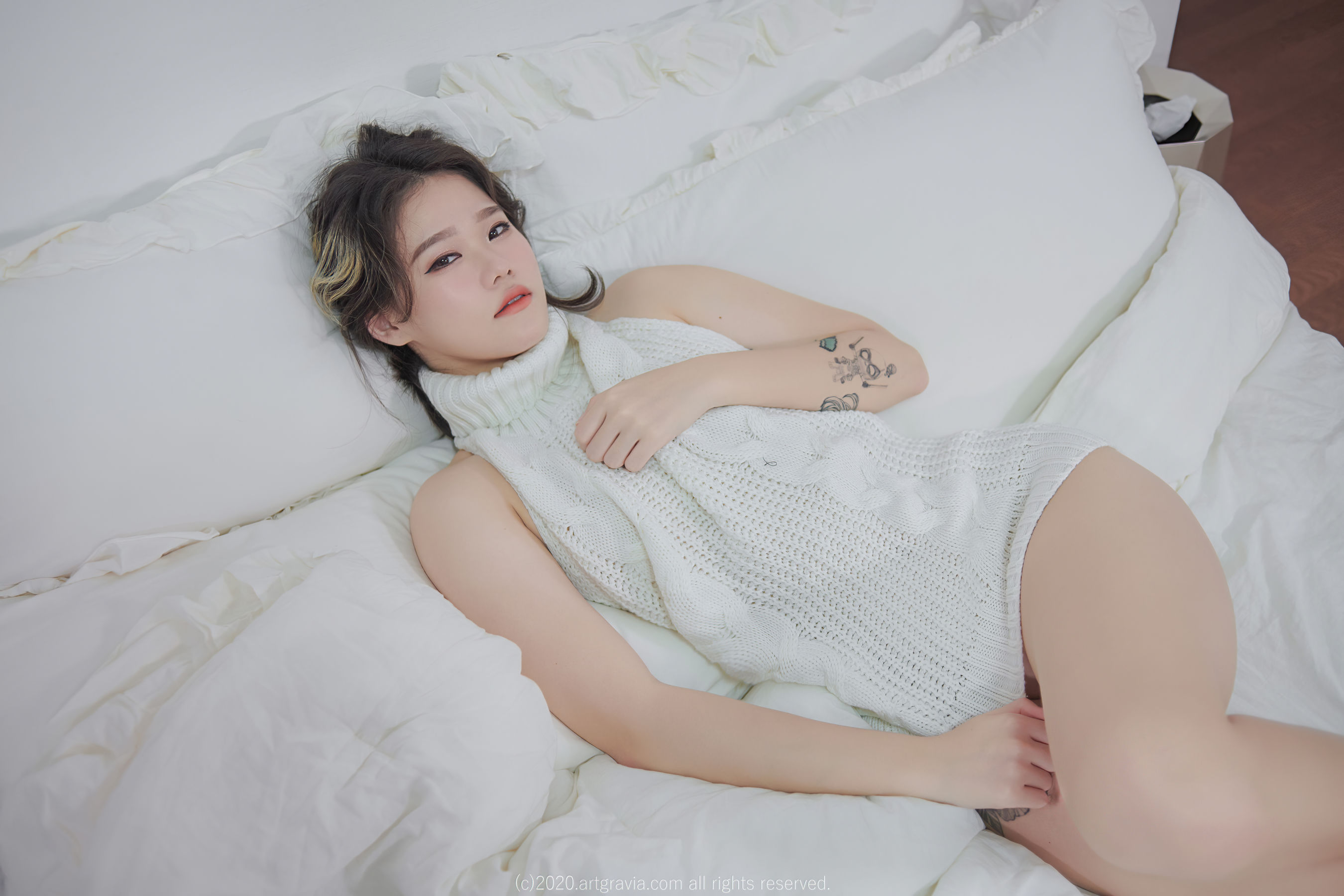 [ARTGRAVIA] VOL.212 Sira 私房写真套图 [50P]