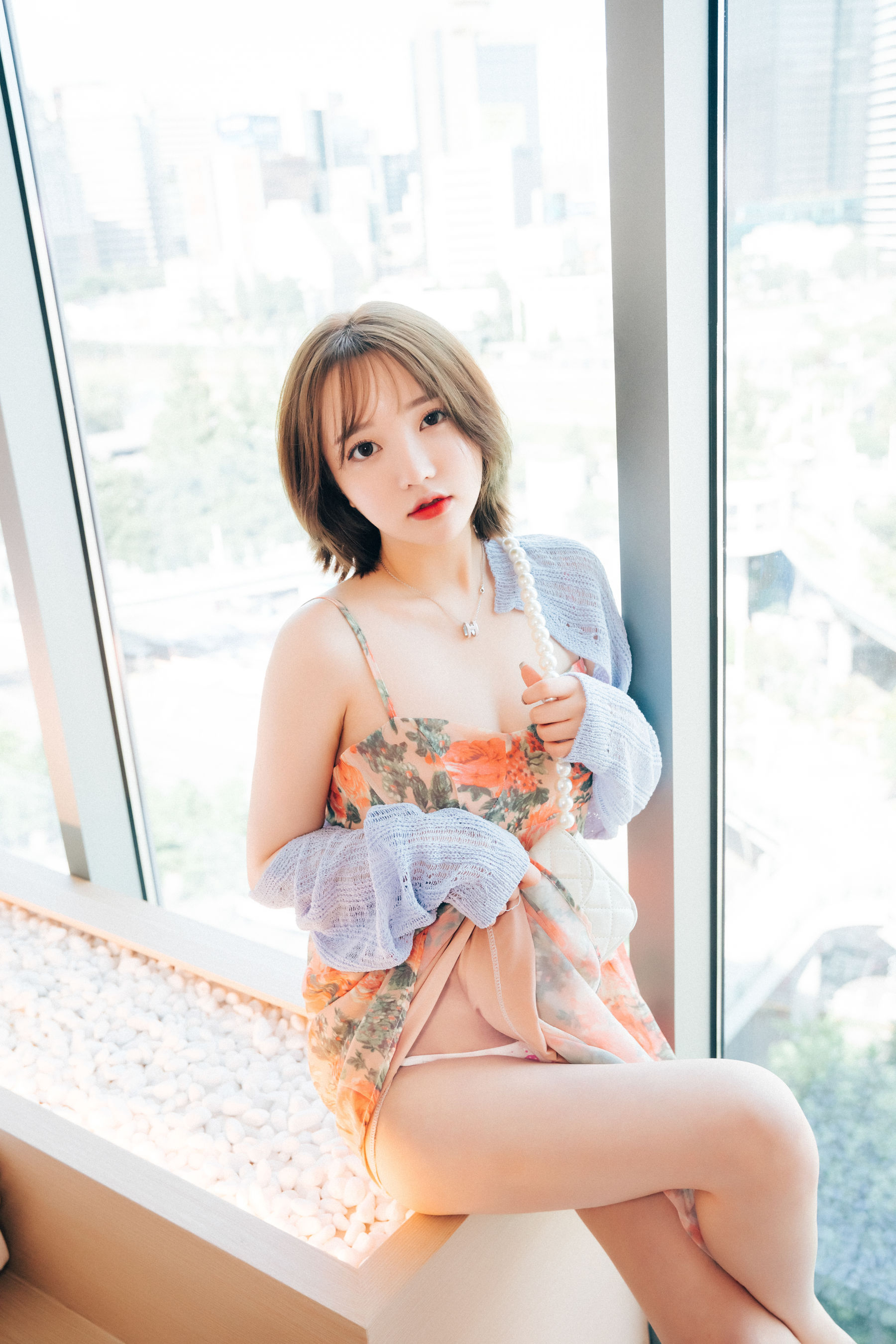 [LOOZY] Yeeun – Lover In Hotel [132P]