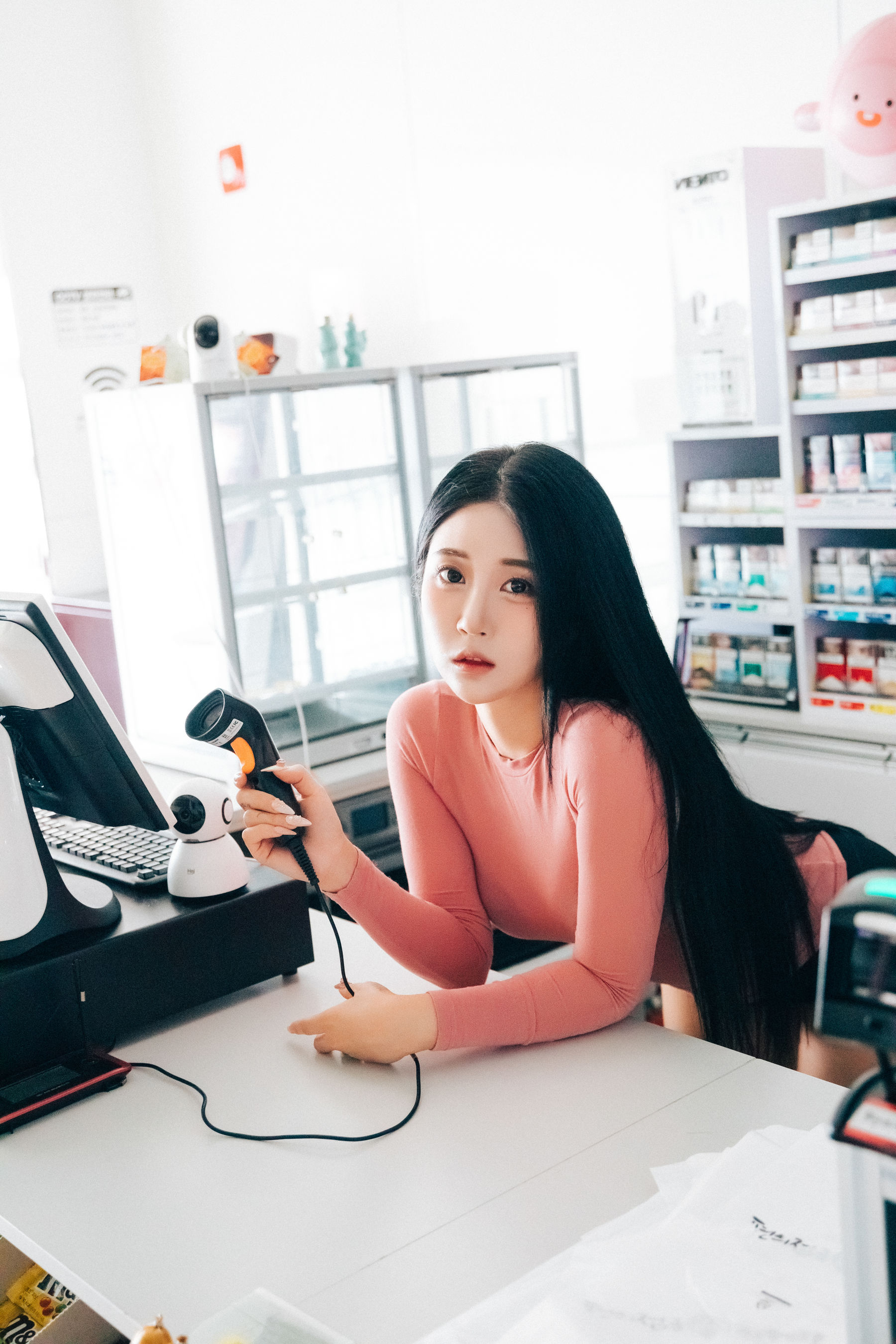 [LOOZY] Bomi – Part timer [124P]