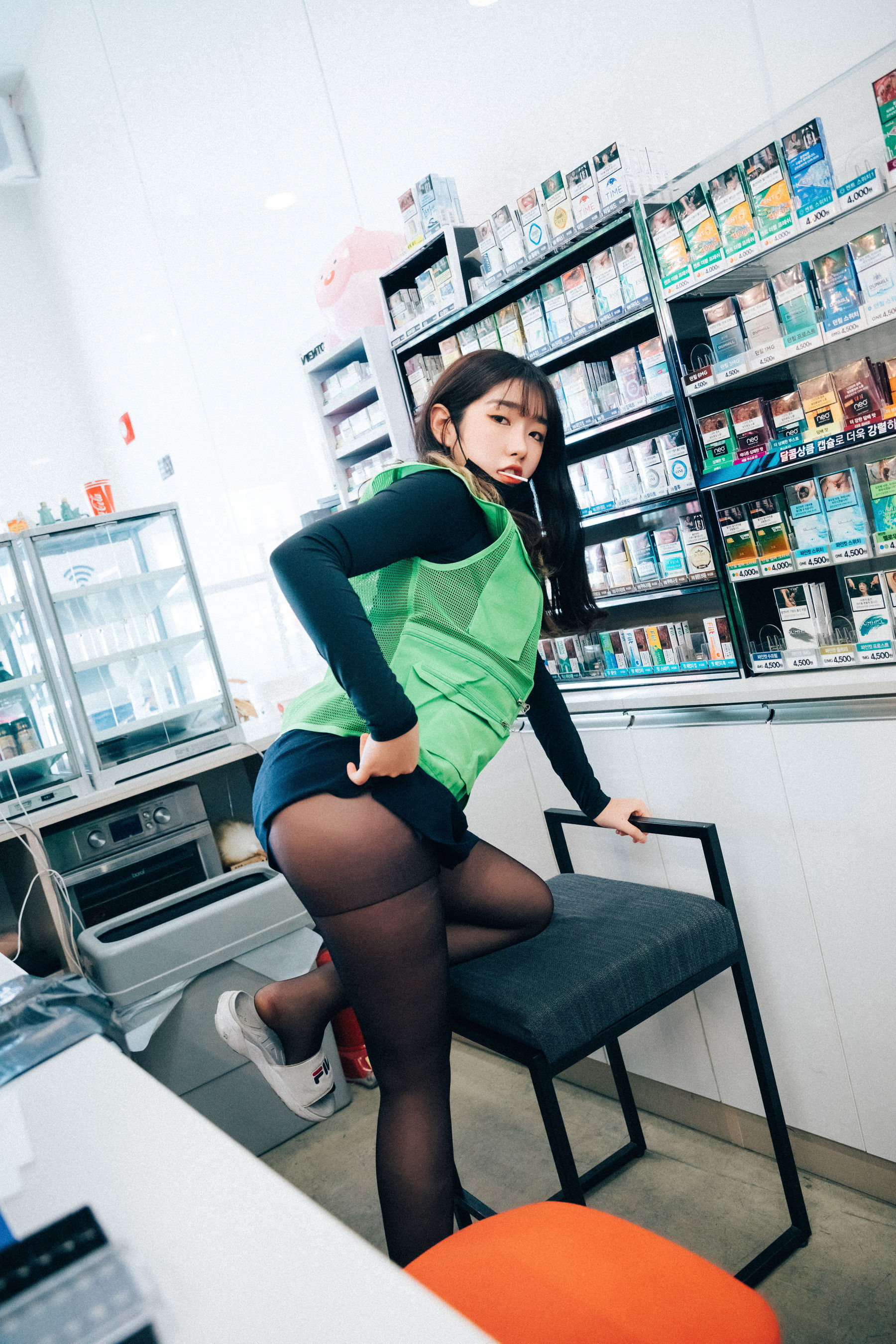 [LOOZY] Sonson – First Nipple Alba [97P]