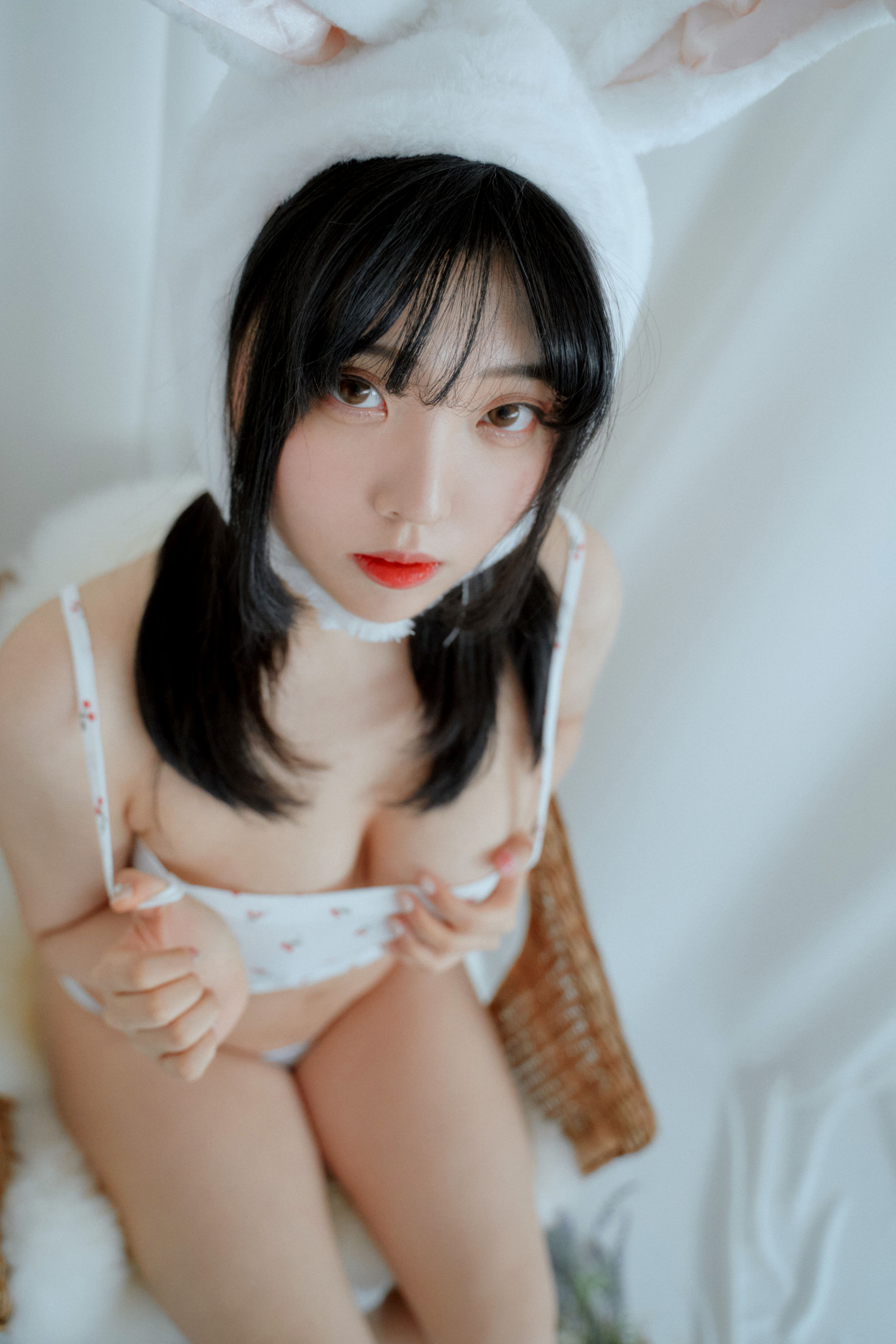 [BBUTTERMILK] Vol.13 Song Hana – HANA's room [85P]