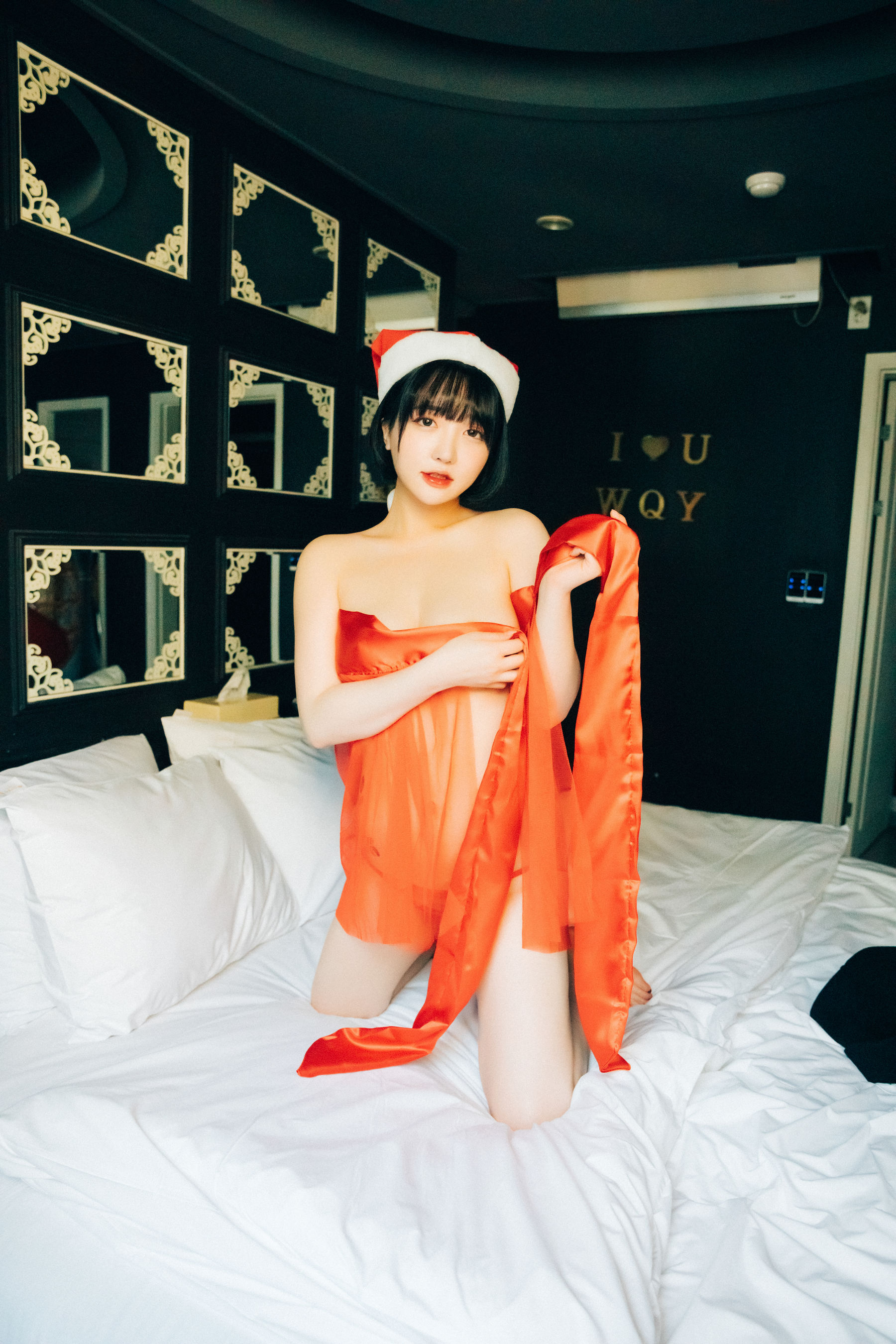 [LOOZY] Yeeun – Doube Date [77P]