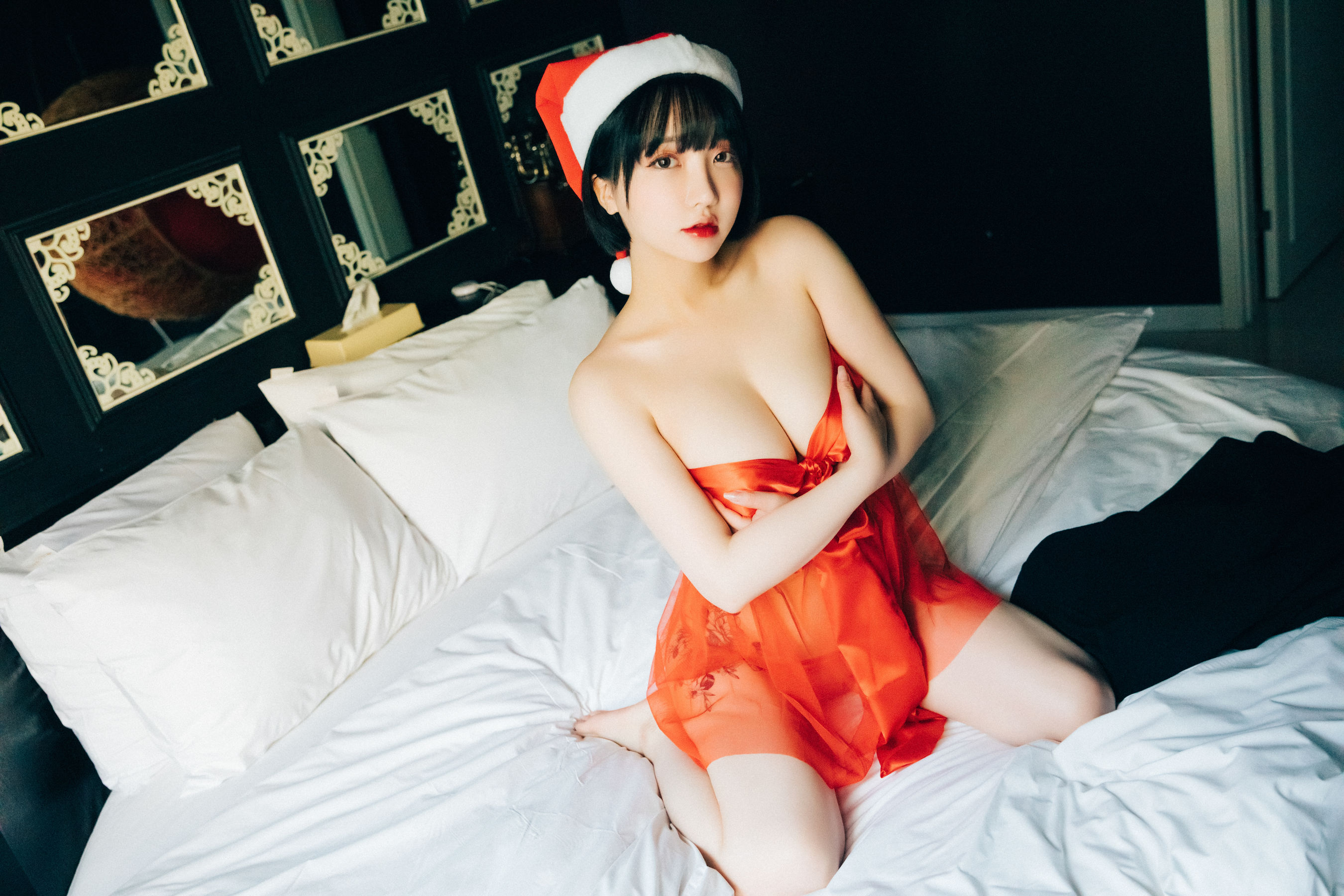 [LOOZY] Yeeun – Doube Date [77P]