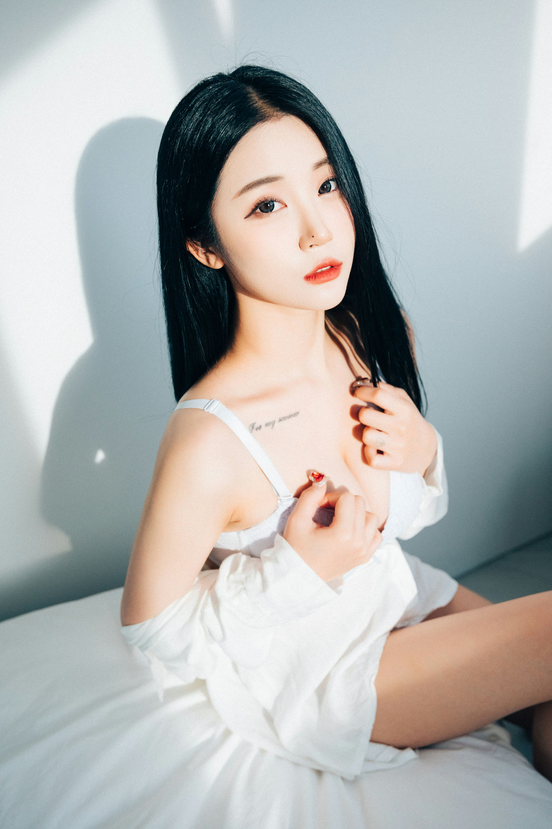 [Loozy] Bomi – The undress [69P]