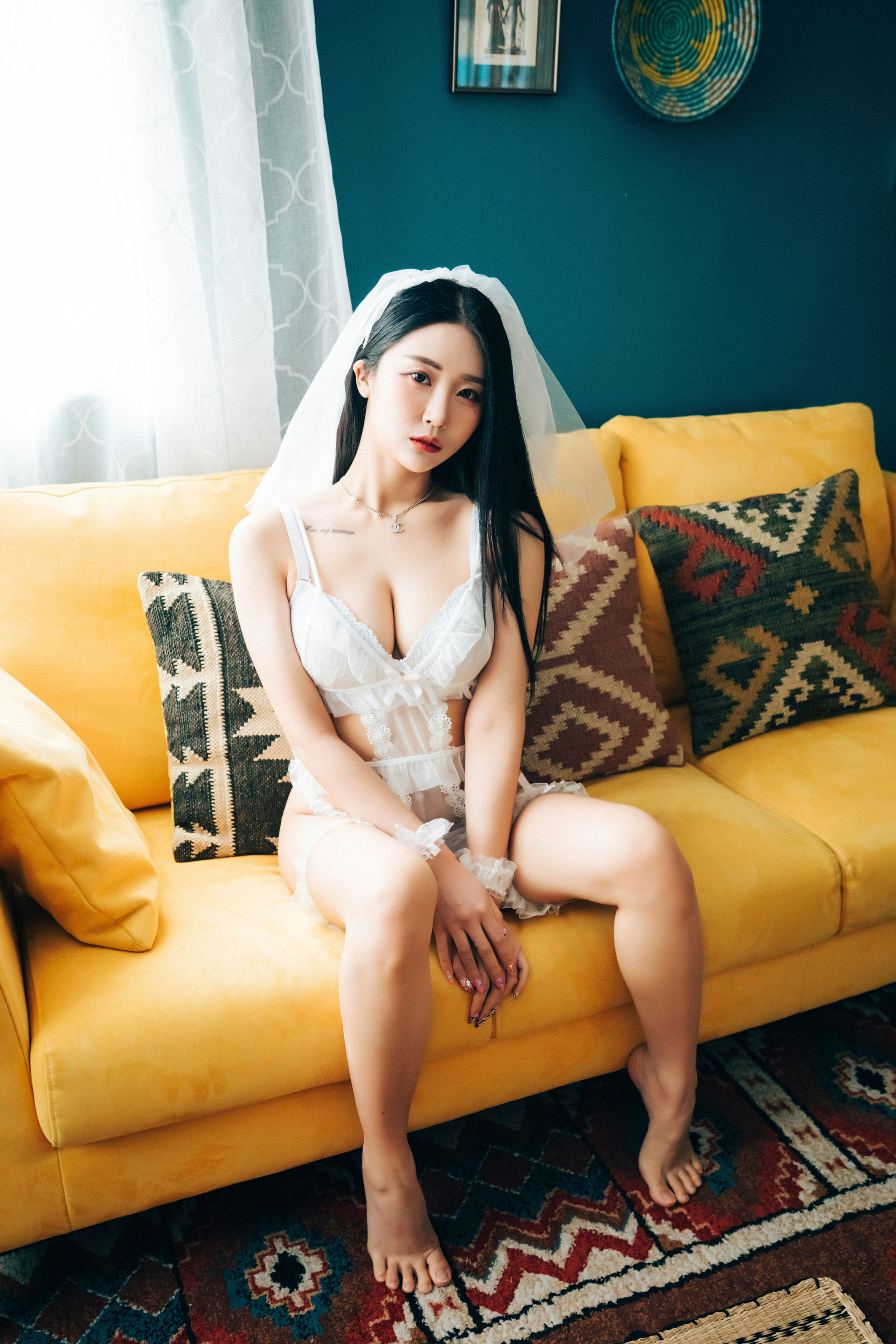 [LOOZY] Bomi – Holiday [94P]