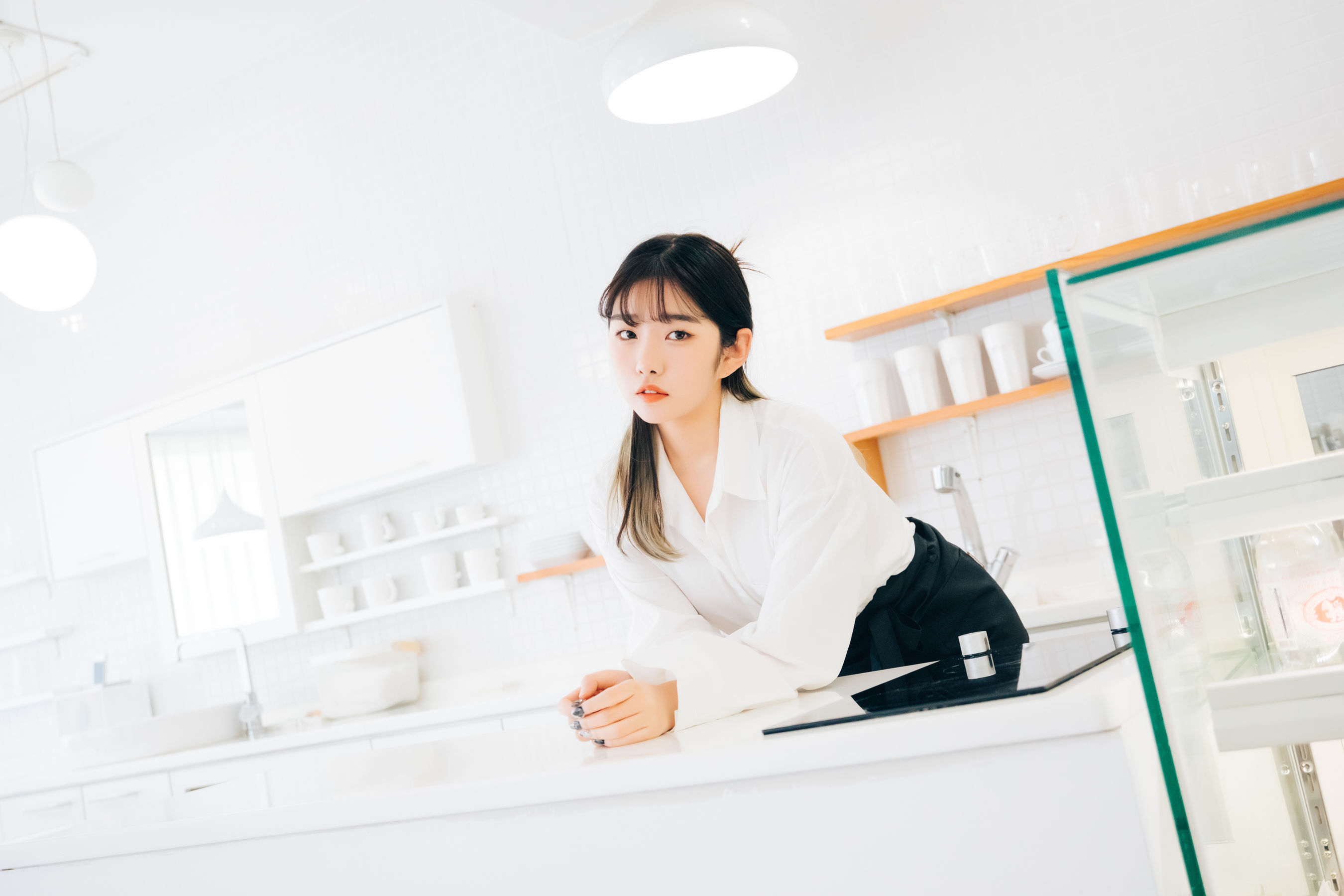 [LOOZY] Sonson – Nude Apron [104P]