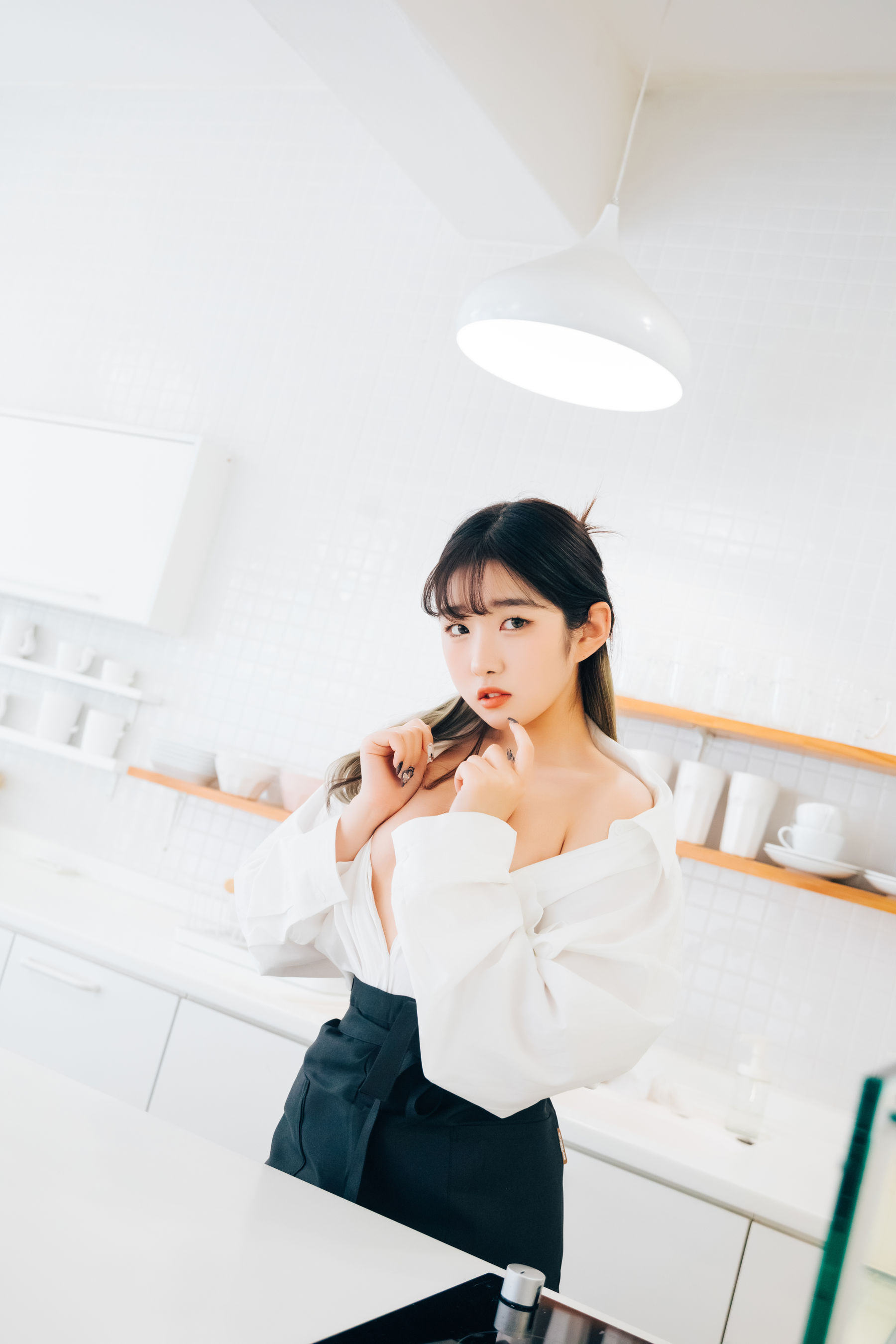 [LOOZY] Sonson – Nude Apron [104P]