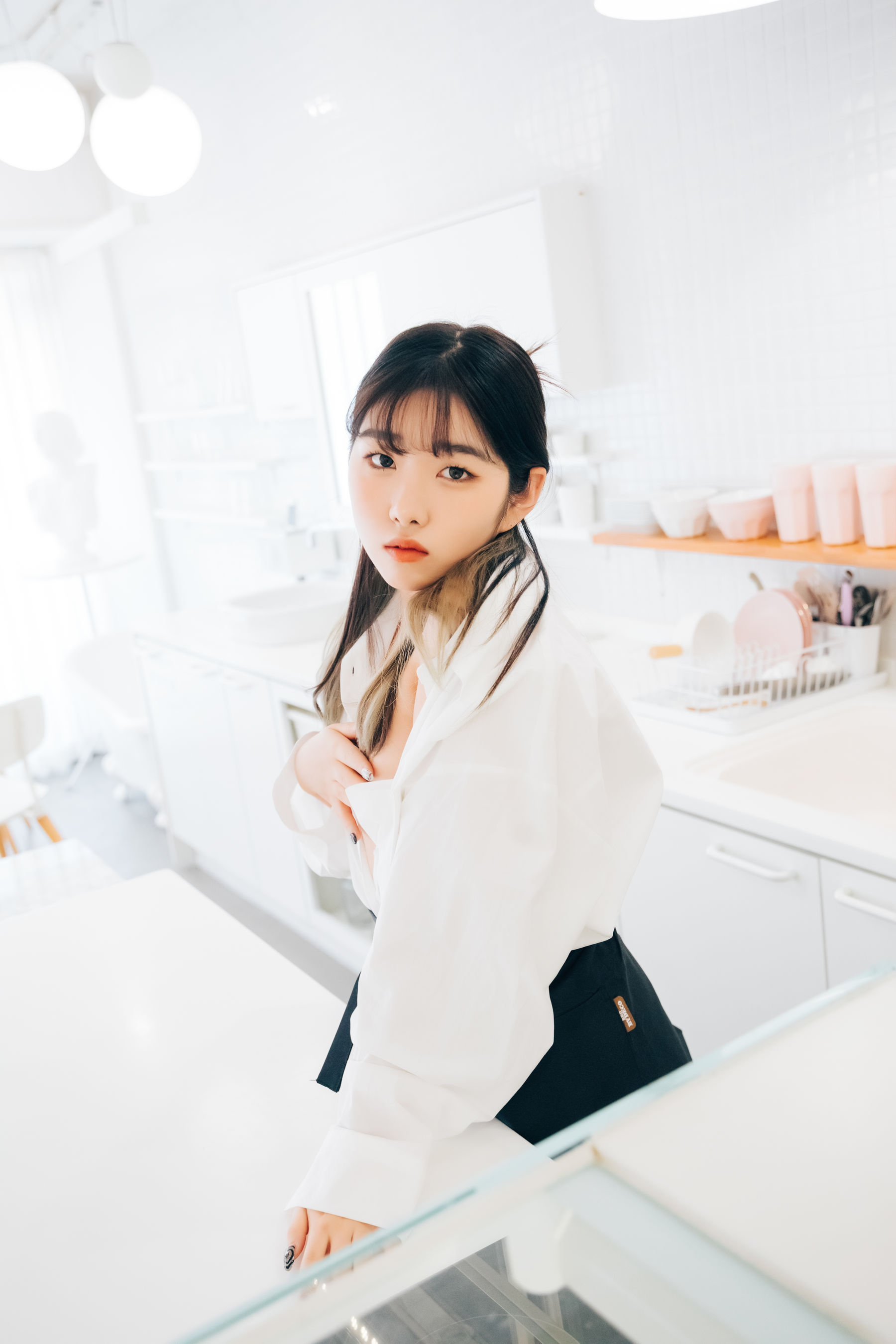 [LOOZY] Sonson – Nude Apron [104P]