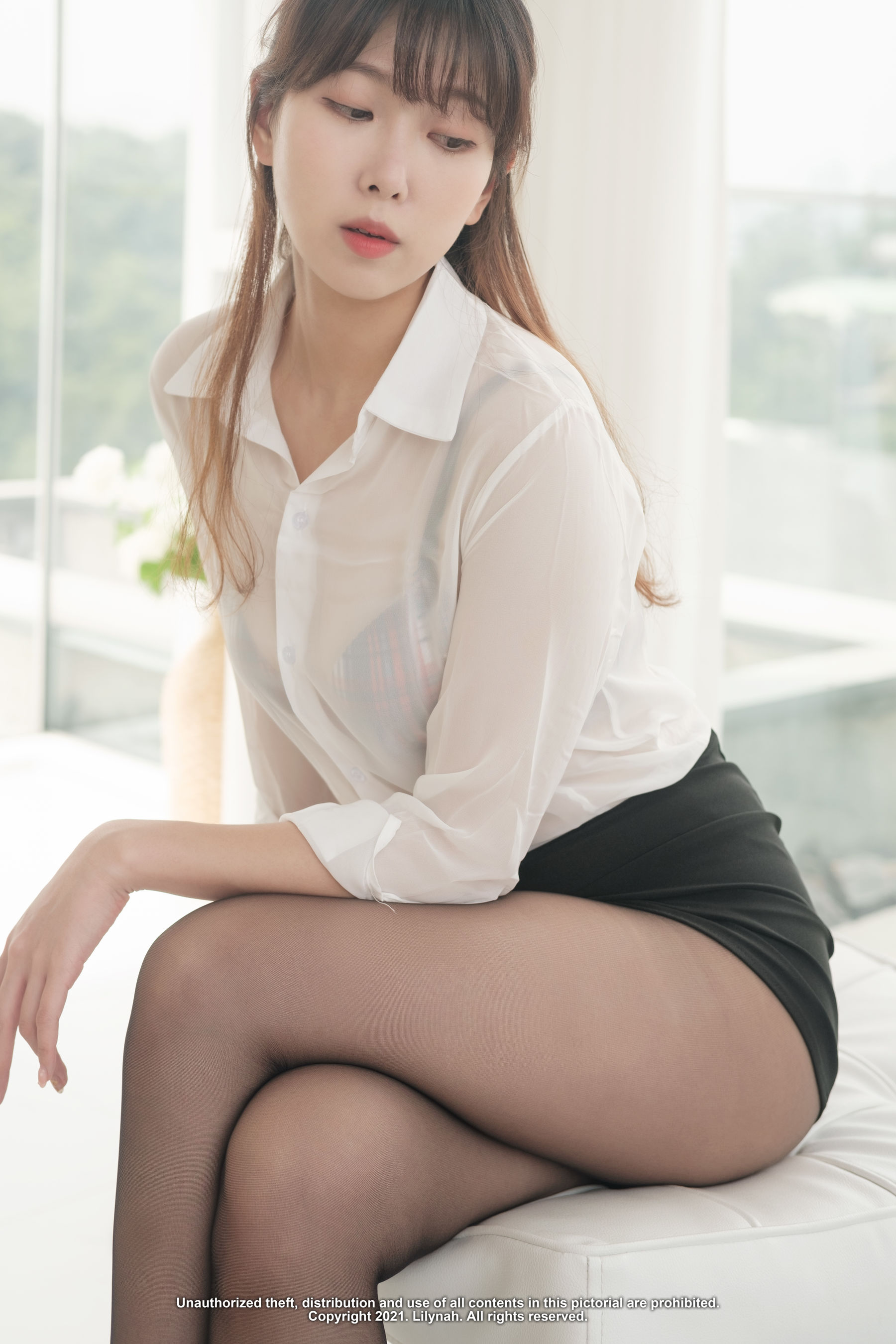 [Lilynah] Shaany – Vol.3 Looked In Office [49P]