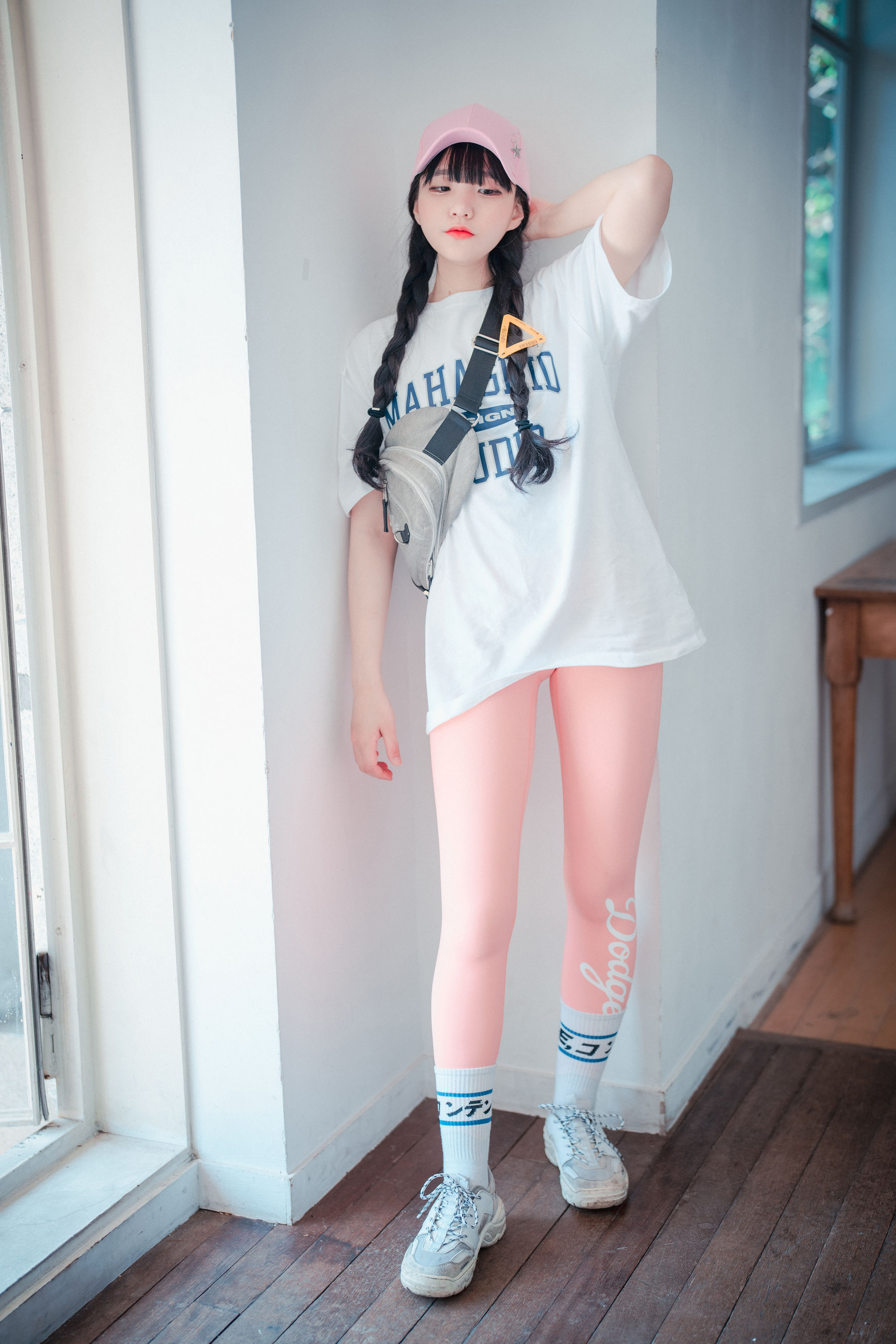 [DJAWA] Jenny – Loose and Tight Pink [159P]