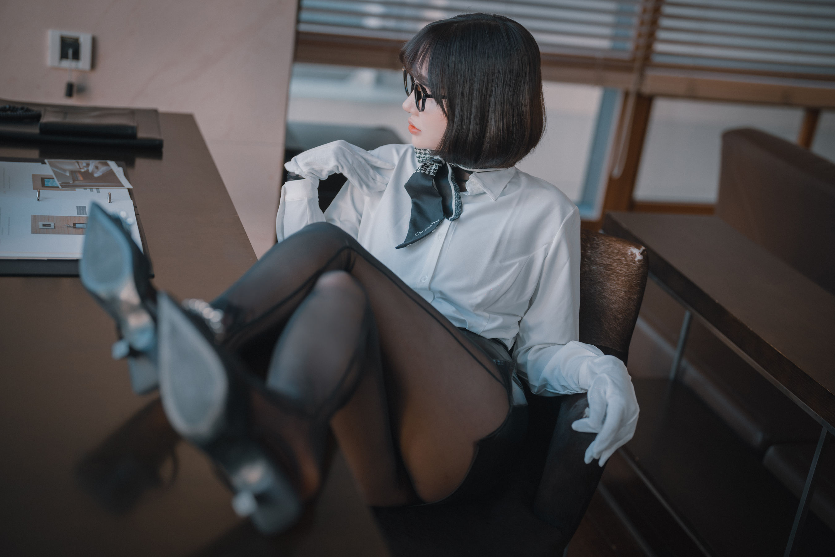 [DJAWA] Yeeun – Naughty Supervisor + SP.Ver [70P]