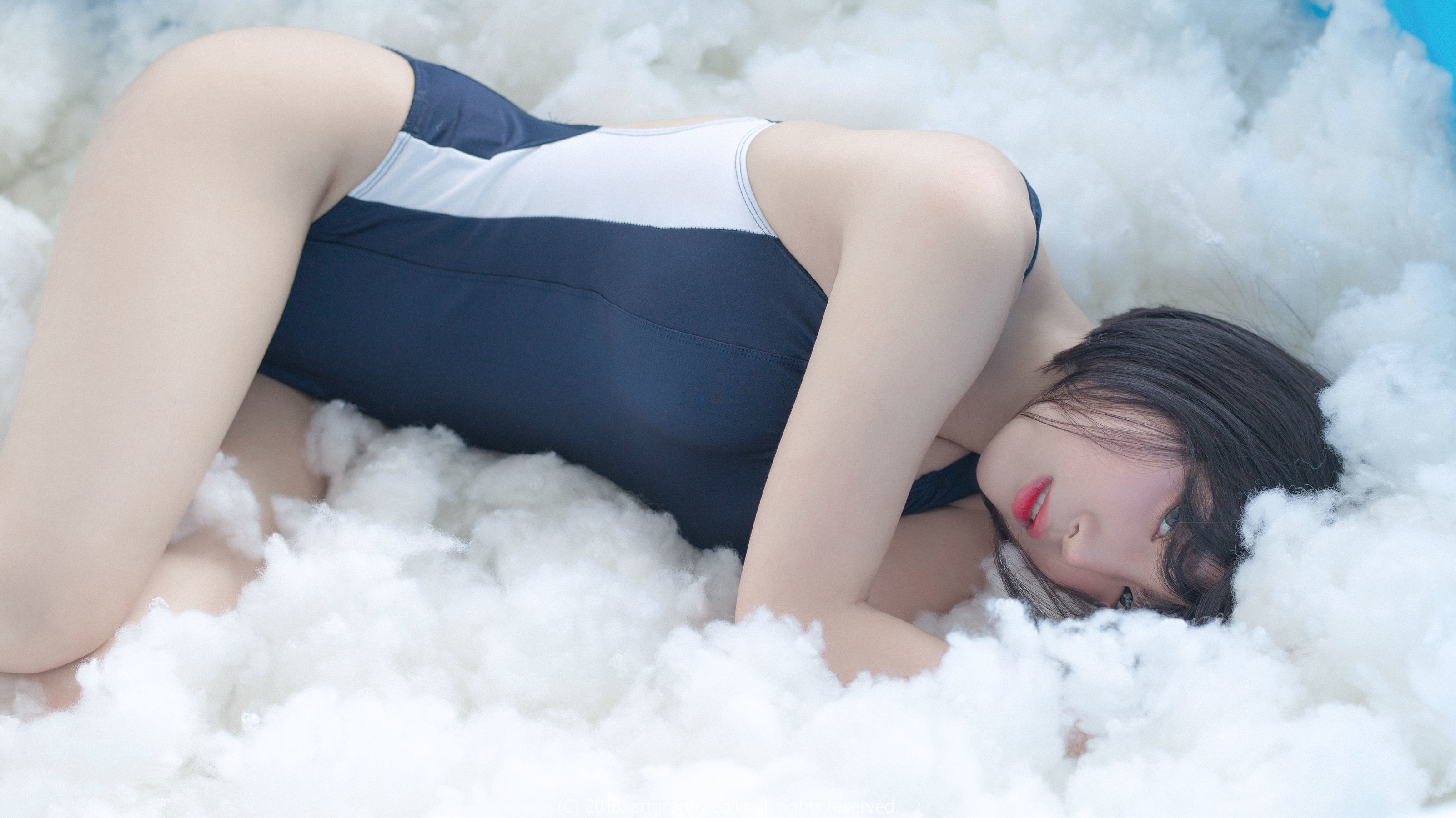 [ARTGRAVIA] VOL.045 姜仁卿 – 死库水+阳台私拍 [53P]