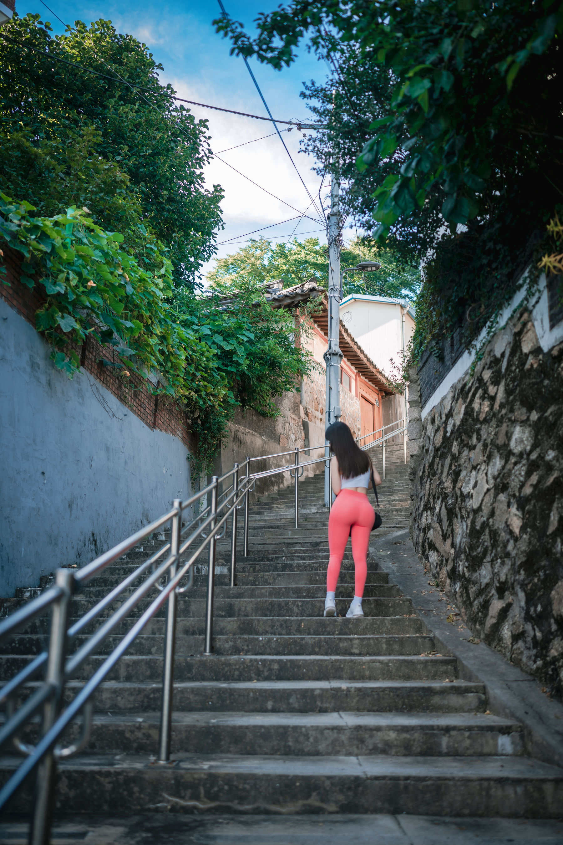 [DJAWA] ZziZzi – Naughty Trekking 2nd Course [105P]