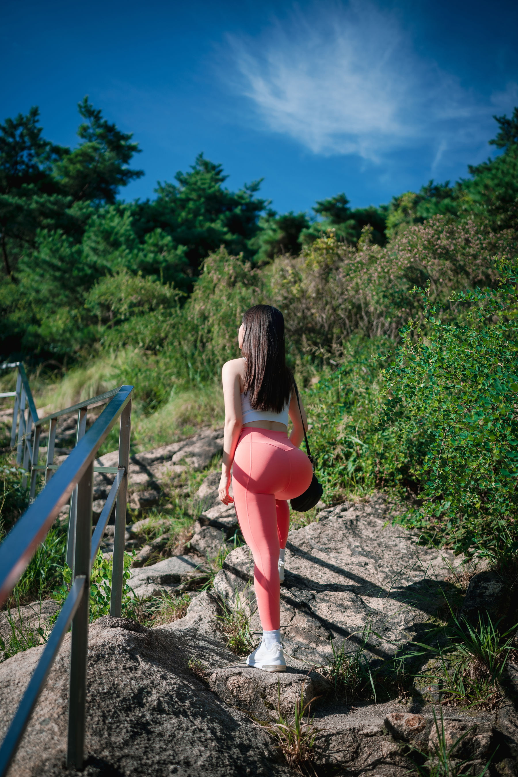 [DJAWA] ZziZzi – Naughty Trekking 2nd Course [105P]