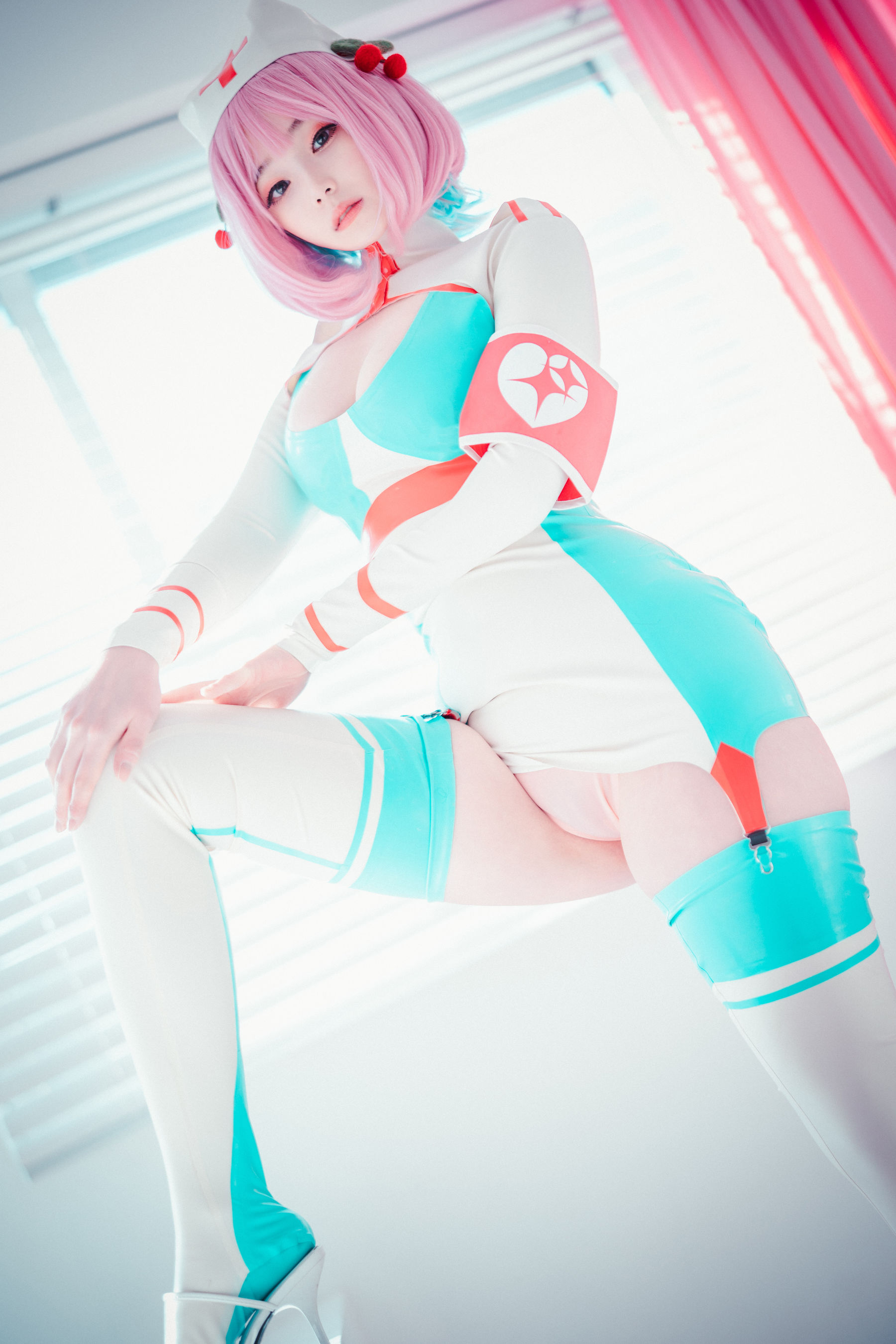 [DJAWA] BamBi – Cling To Latex [46P]