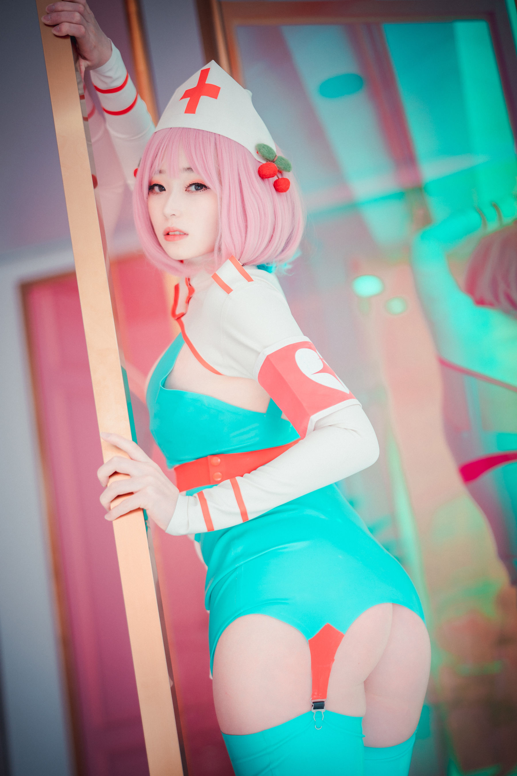 [DJAWA] BamBi – Cling To Latex [46P]