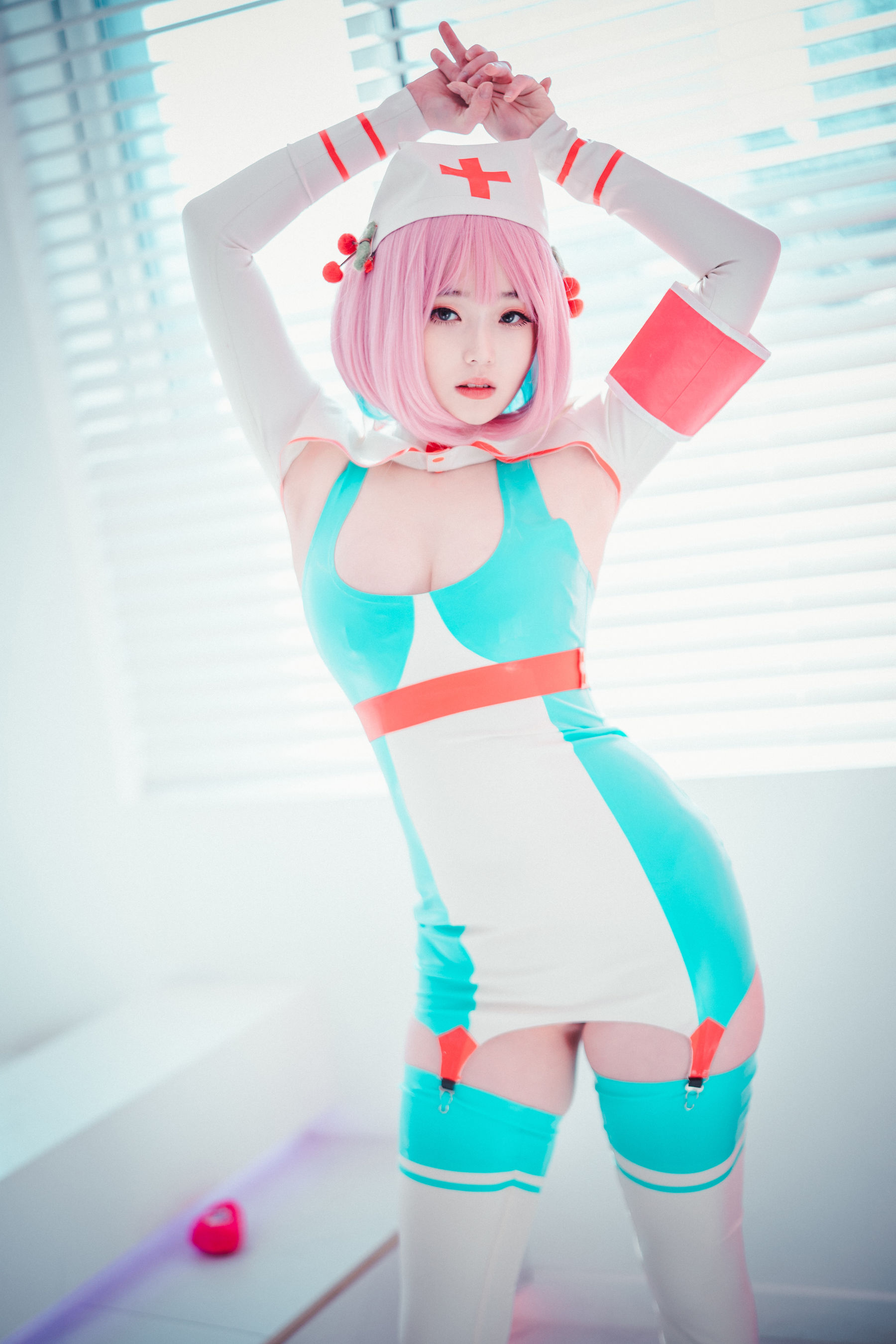 [DJAWA] BamBi – Cling To Latex [46P]