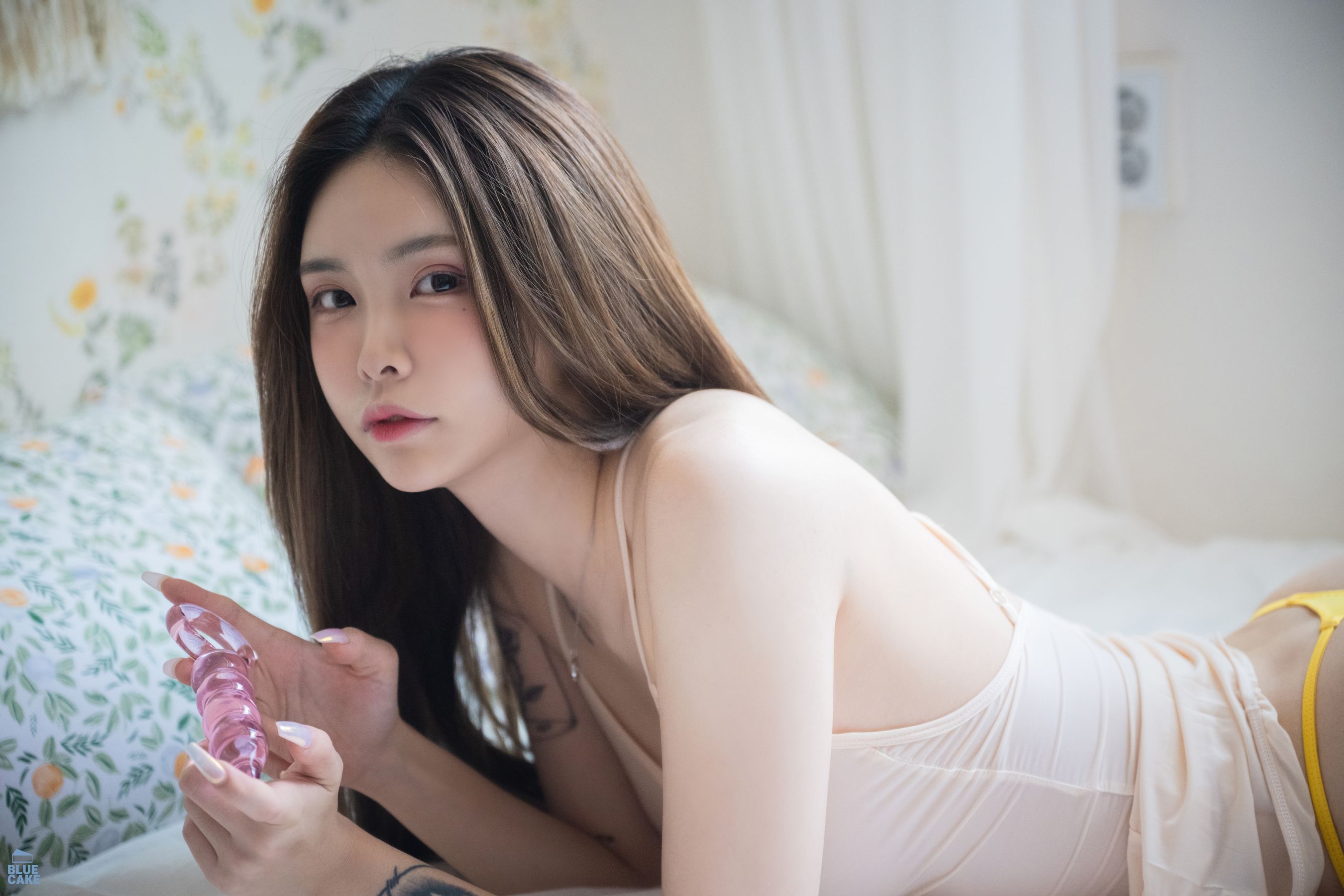 [BLUECAKE] Hikari – Soloing RED.Ver [67P]