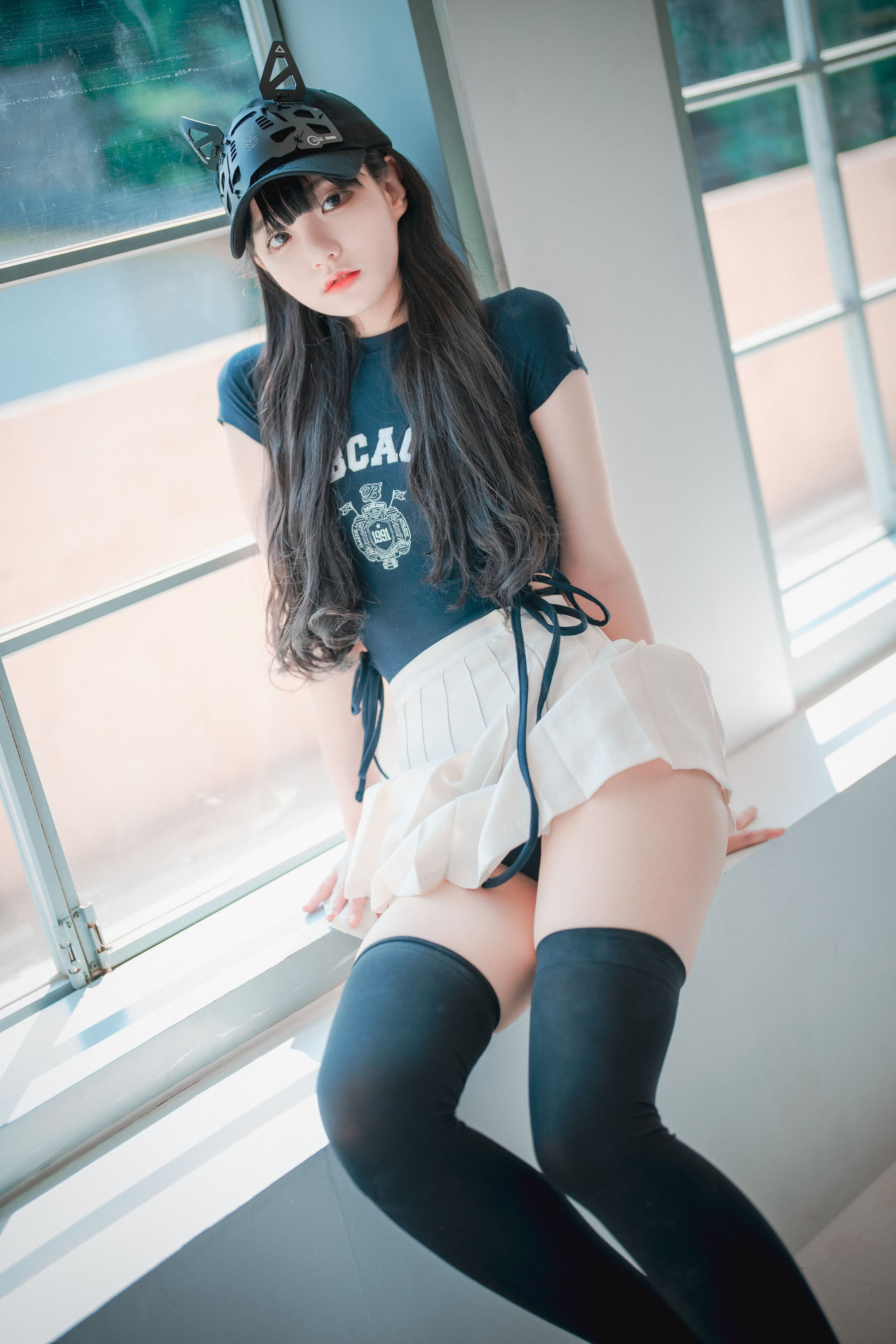 [DJAWA] Jeong Jenny – Classic Athletic Girl in Navy Blue [71P]