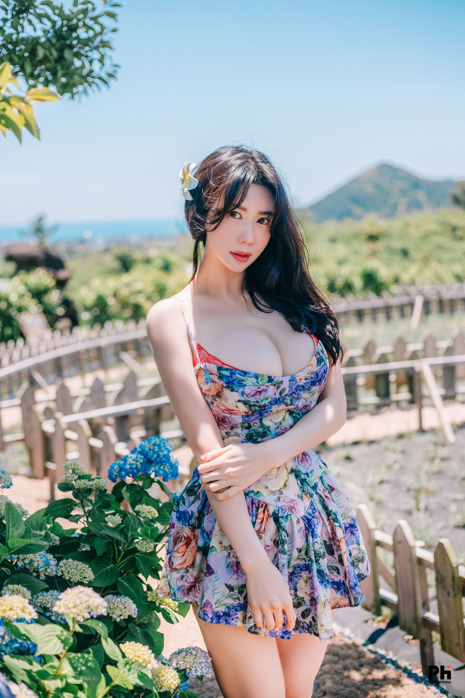 Paranhosu Sia – Adorable Sia [60P]