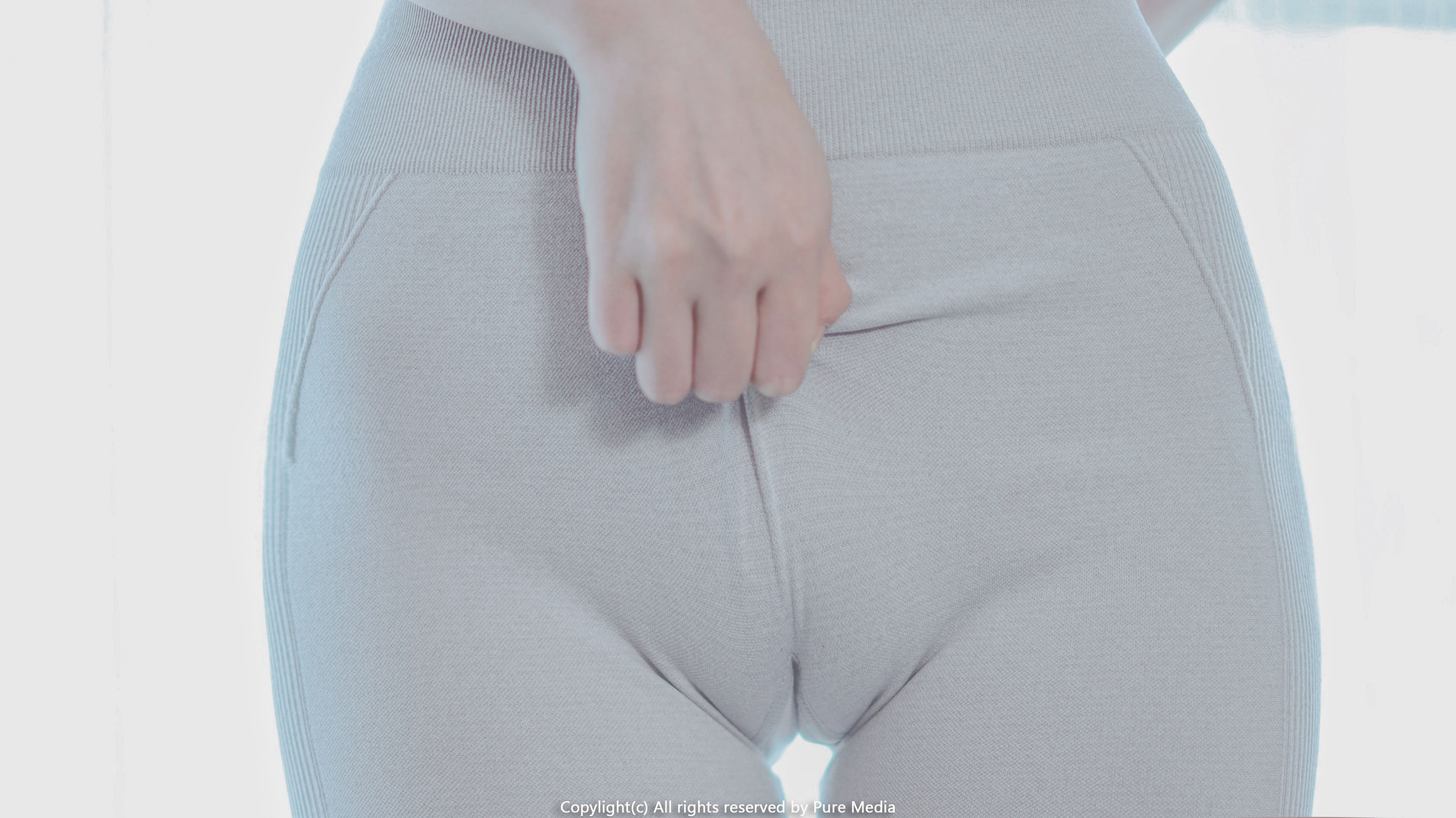 [PURE MEDIA] Vol.103 – Uhye [98P]