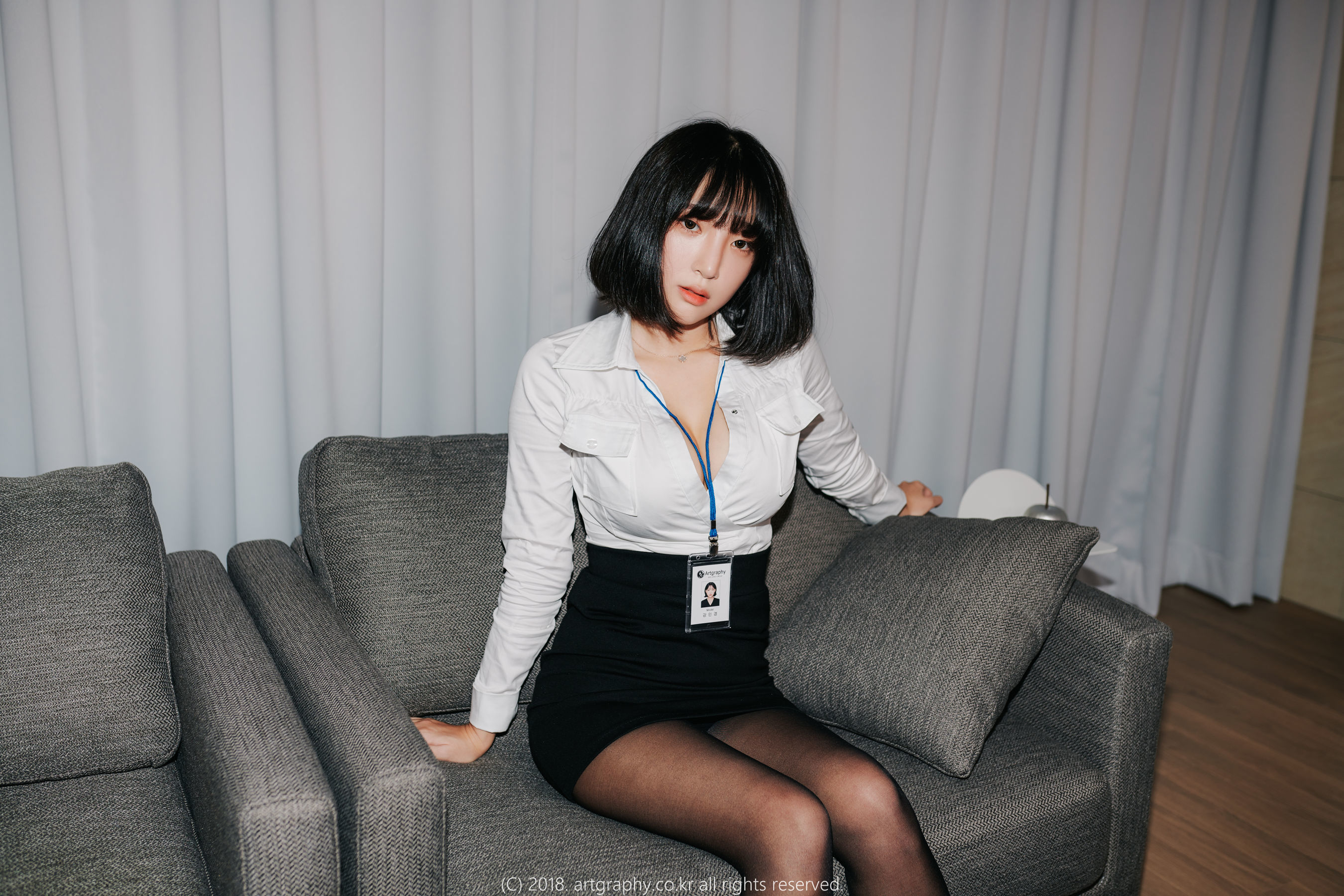 [ARTGRAVIA] VOL.042 姜仁卿 – 黑丝制服+女仆诱惑 [62P]