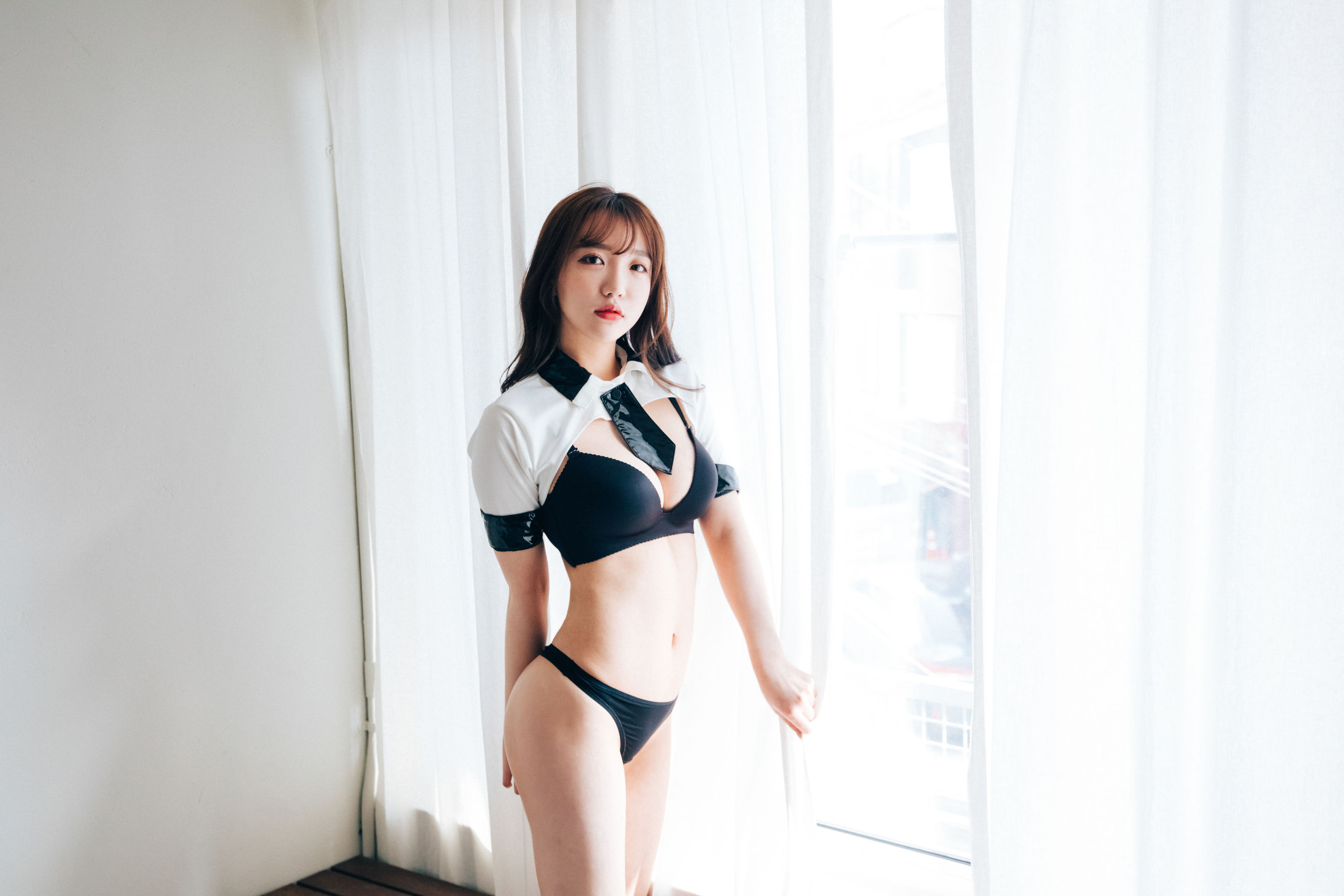 [LOOZY] Yeeun – Maximum Vol.2 [63P]