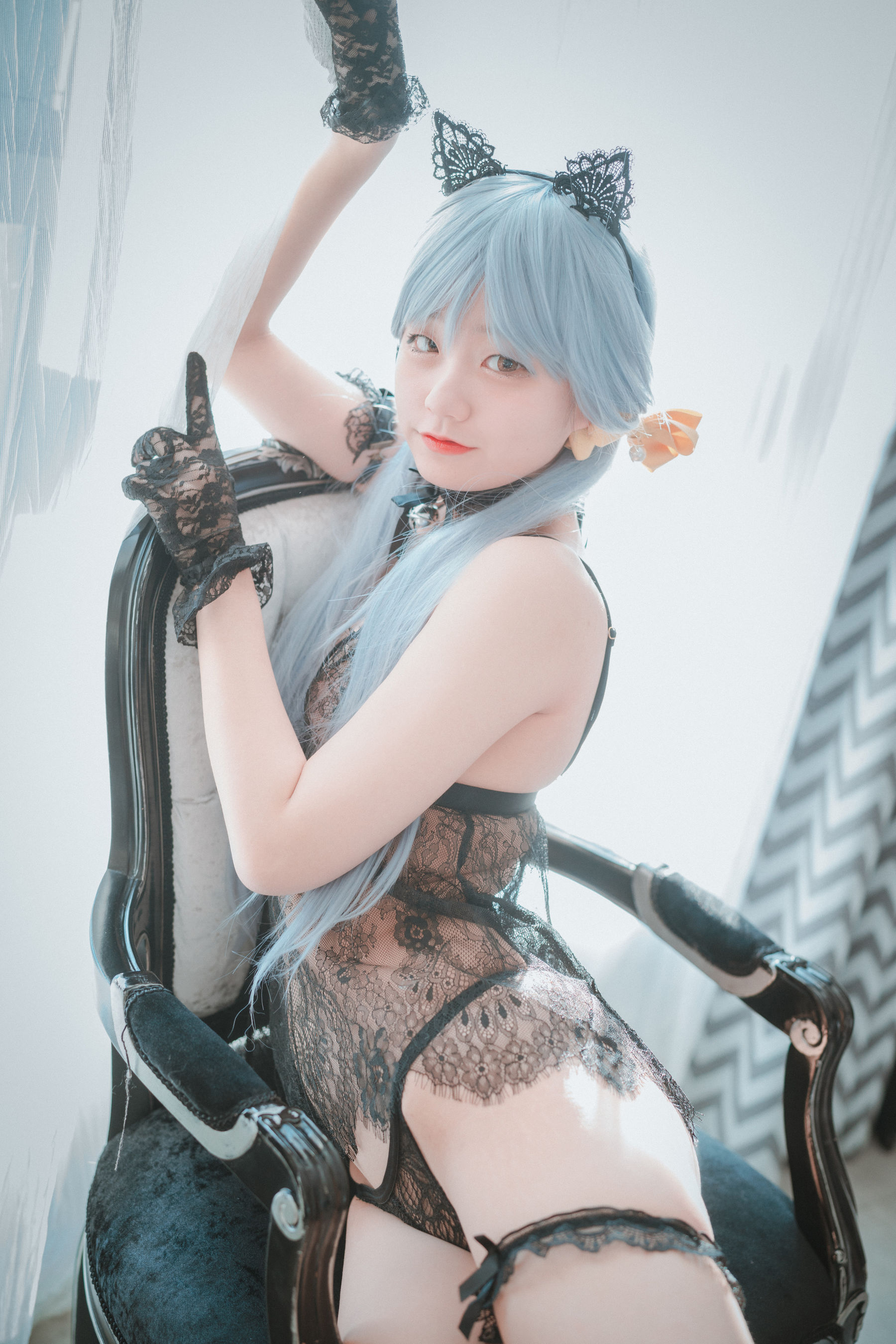 [DJAWA] Jenny – Schwarz und Weiß Katzenmädchen [34P]