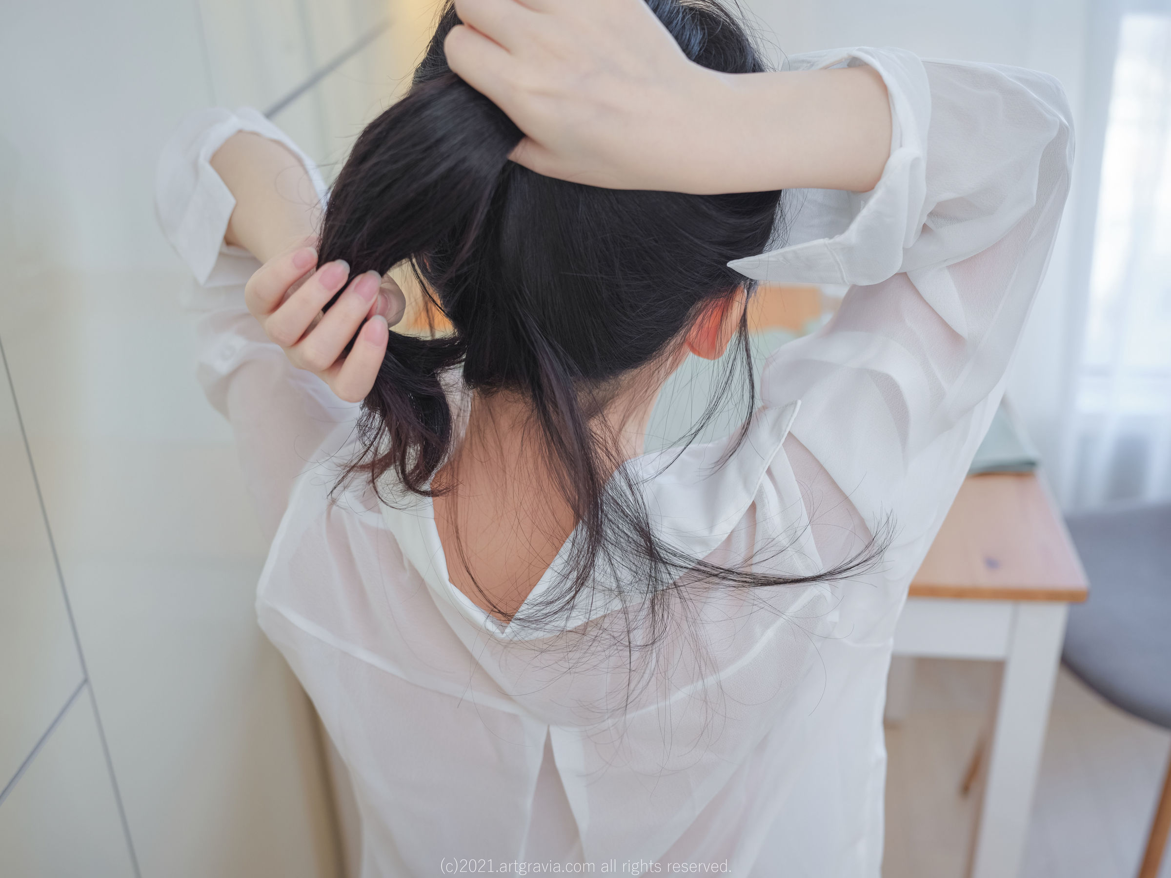 [ARTGRAVIA] VOL.261 Ming Sunha – 白衬衫女友居家诱惑 [80P]