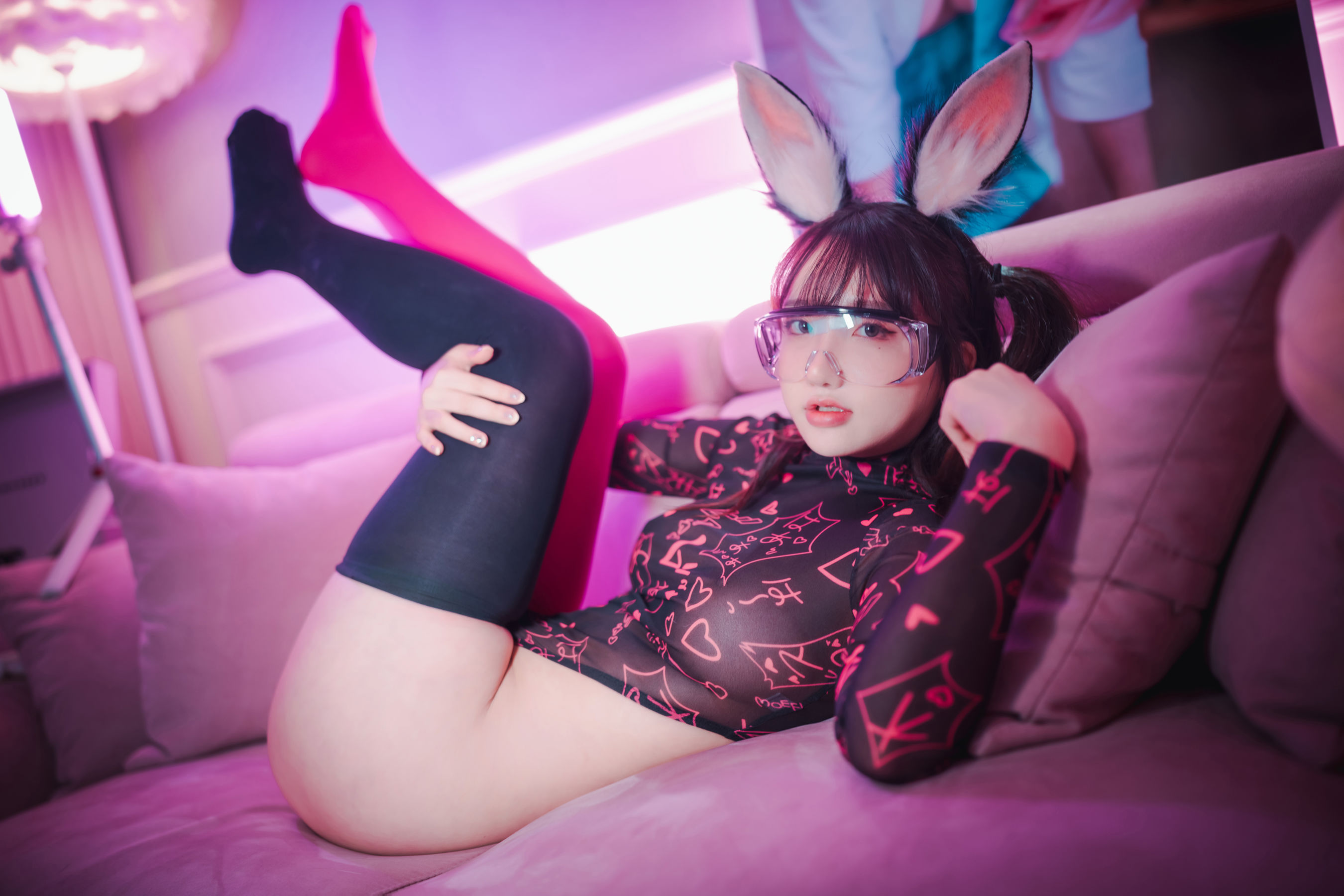 [DJAWA] Yeeun – Retro Gaming Girl [89P]