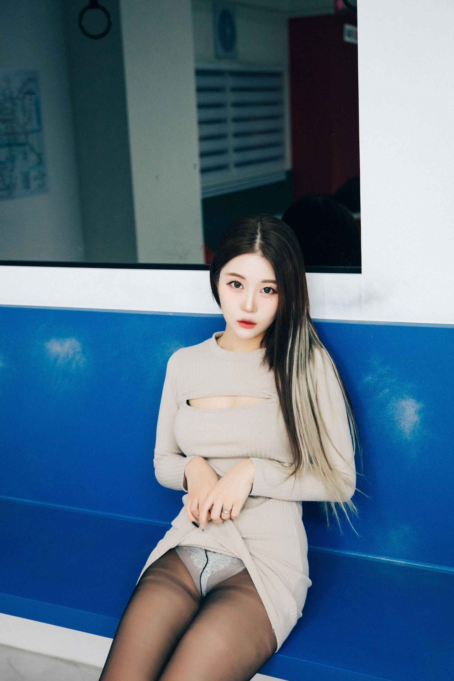 [LOOZY] – Bondage subway [99P]