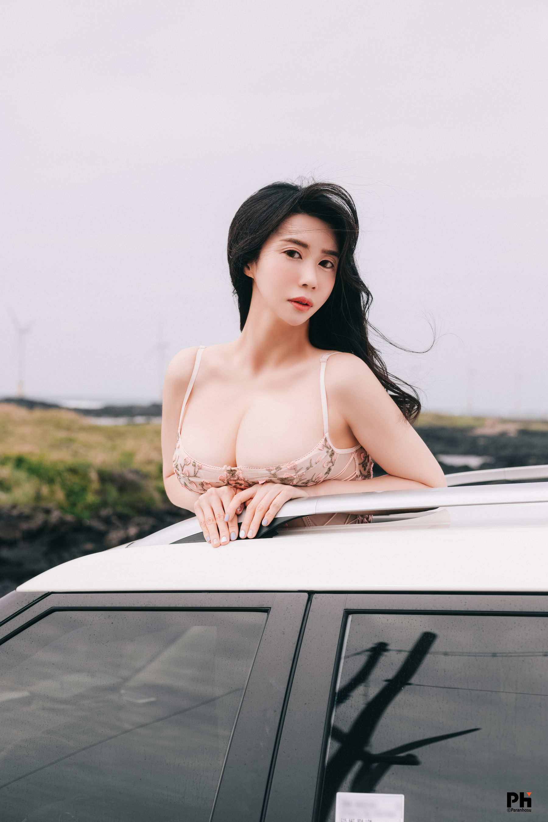 Paranhosu Sia – Sunshine [53P]