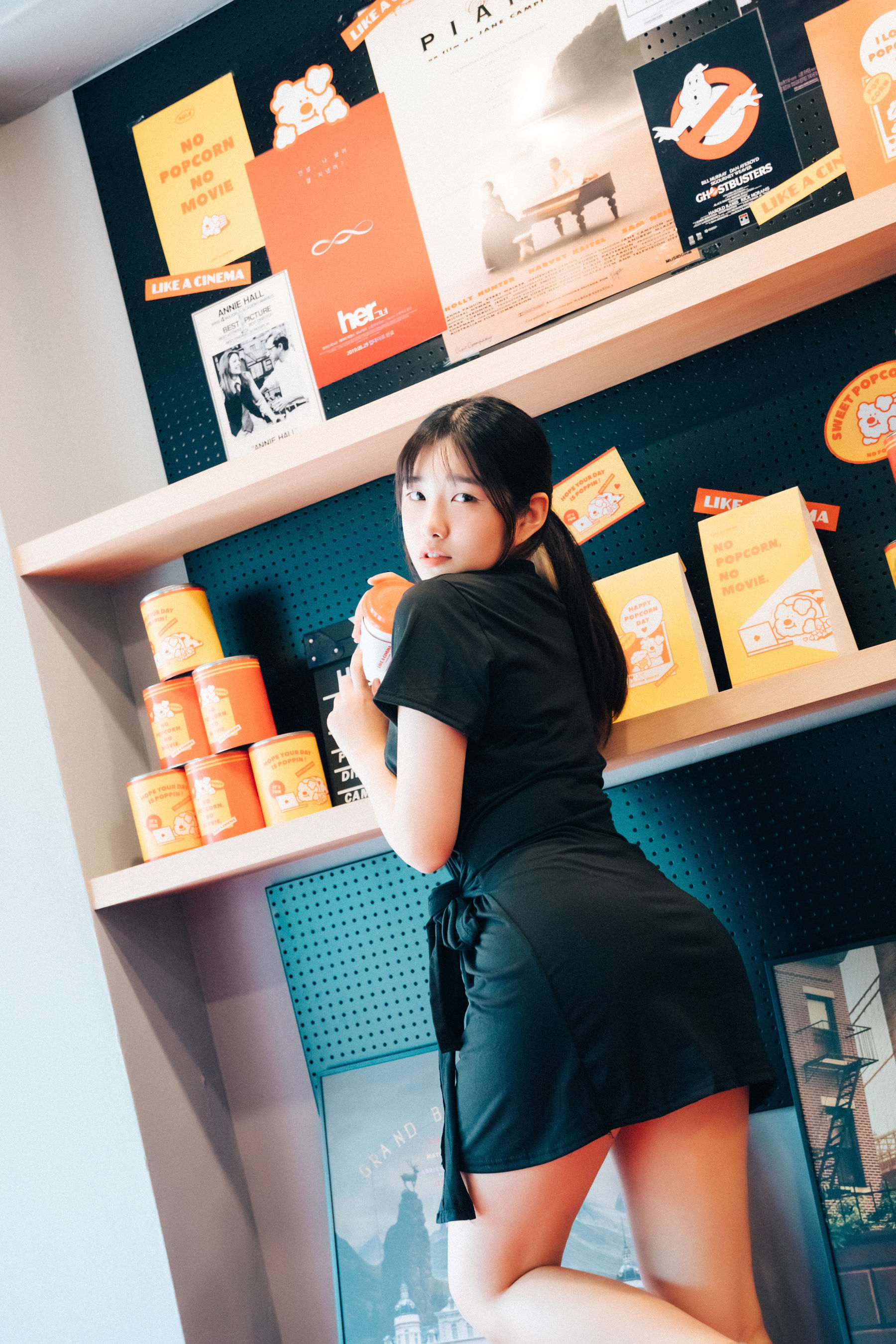 [LOOZY] Sonson – Cinema girl [77P]