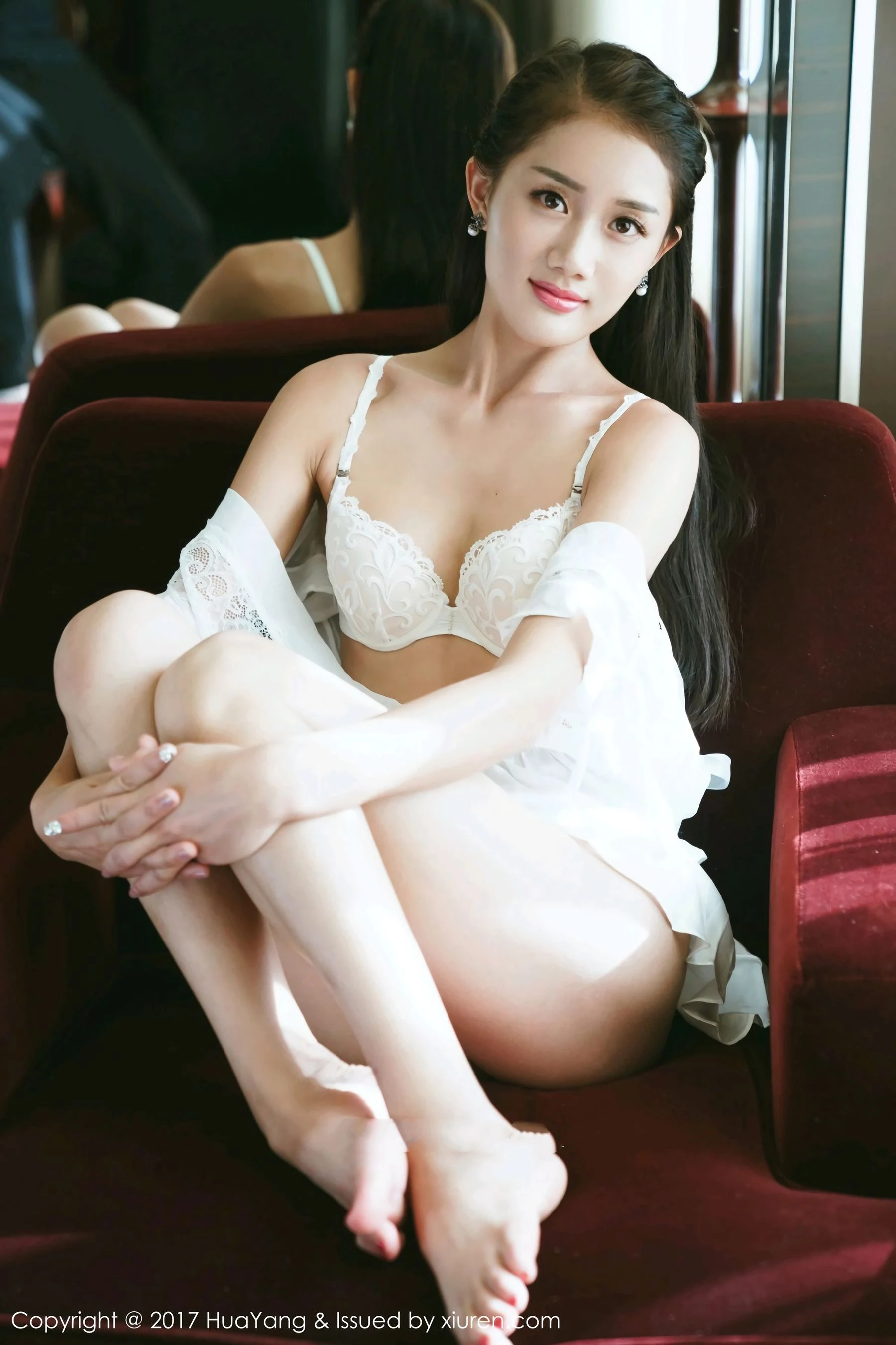 晴儿Anne《五官精致颜值清新秀丽》 花漾Show Vol.009