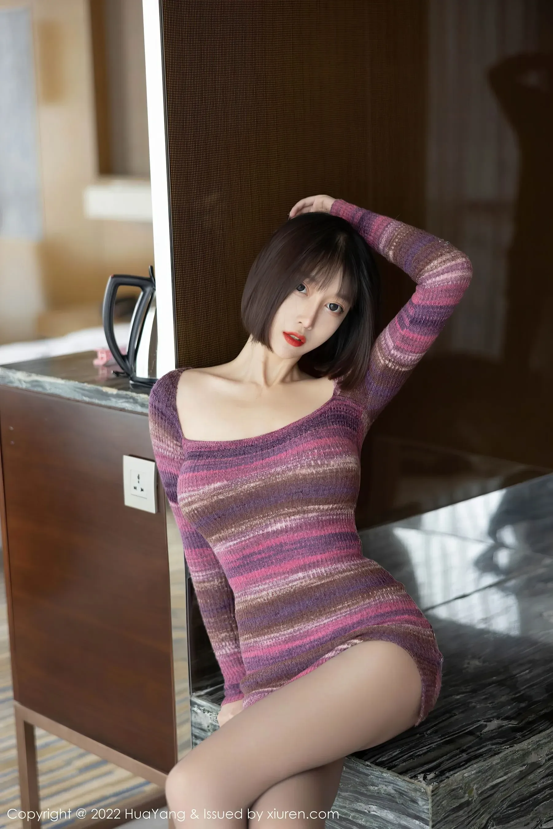 花漾 VOL.487 玥儿玥er 丝袜美腿诱惑写真