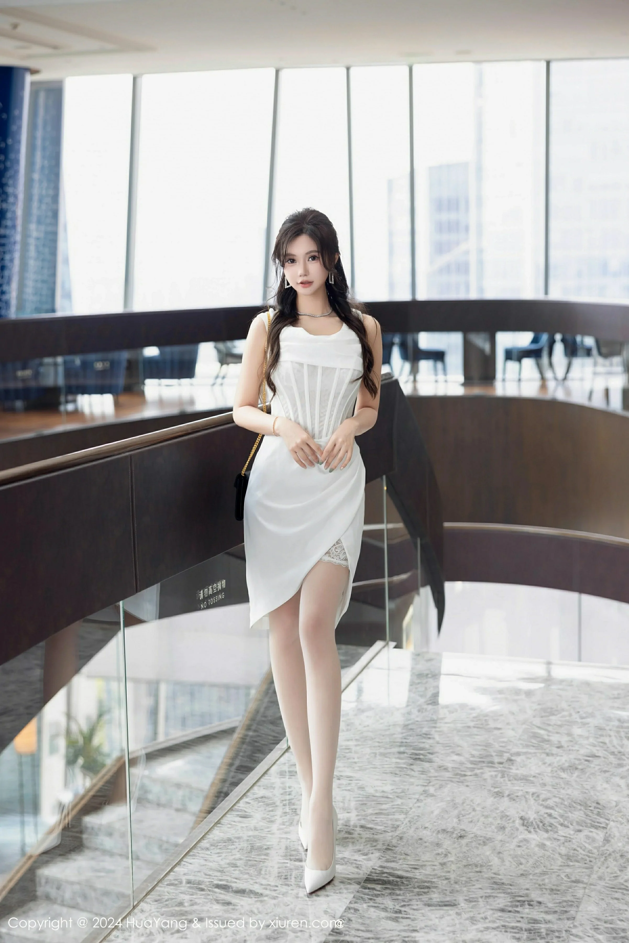 HuaYang花漾 VOL.612 绮里嘉ula [86P]