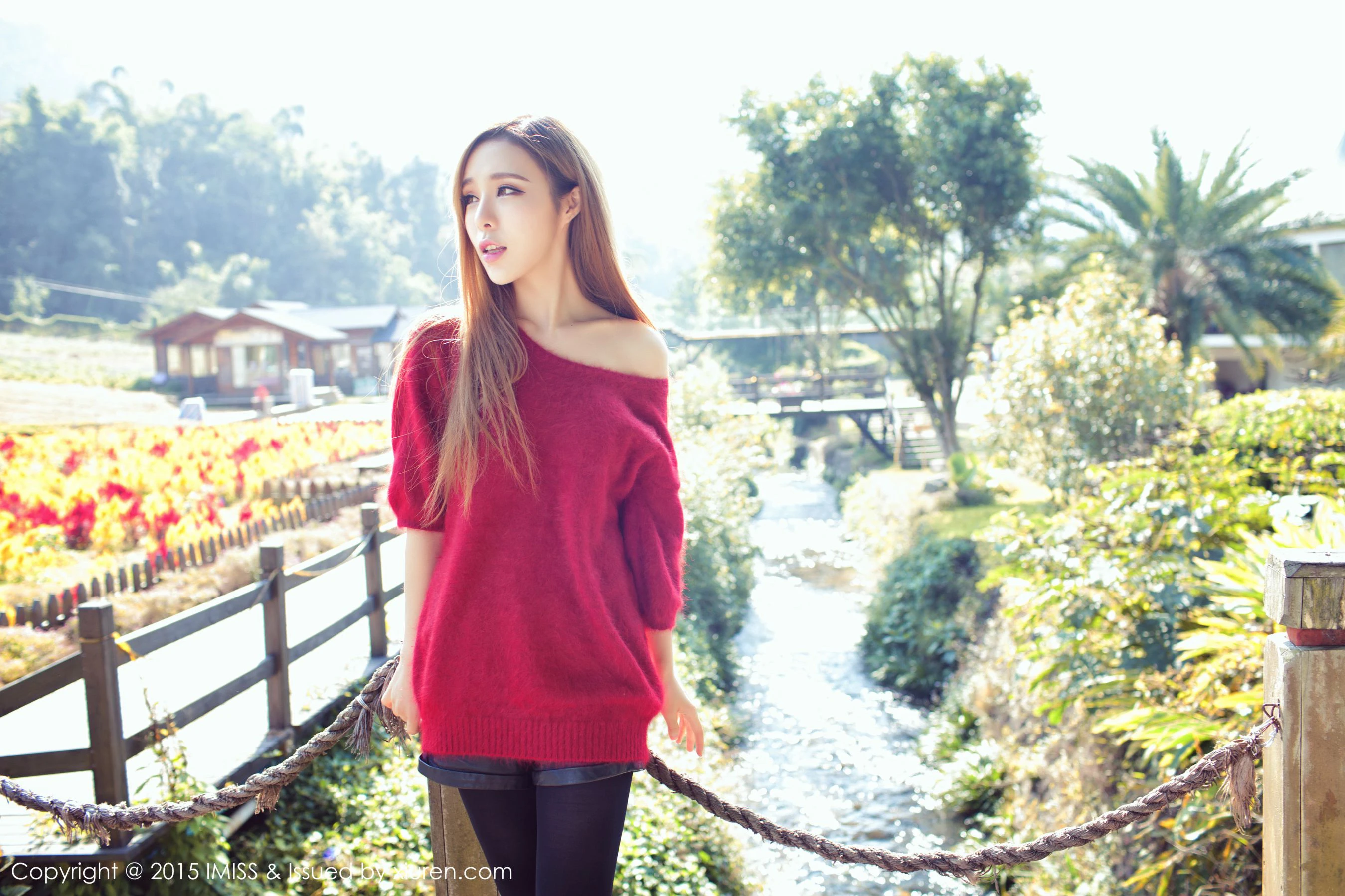 重庆美女游潇潇《旅拍套图》 爱蜜社IMiss Vol.047