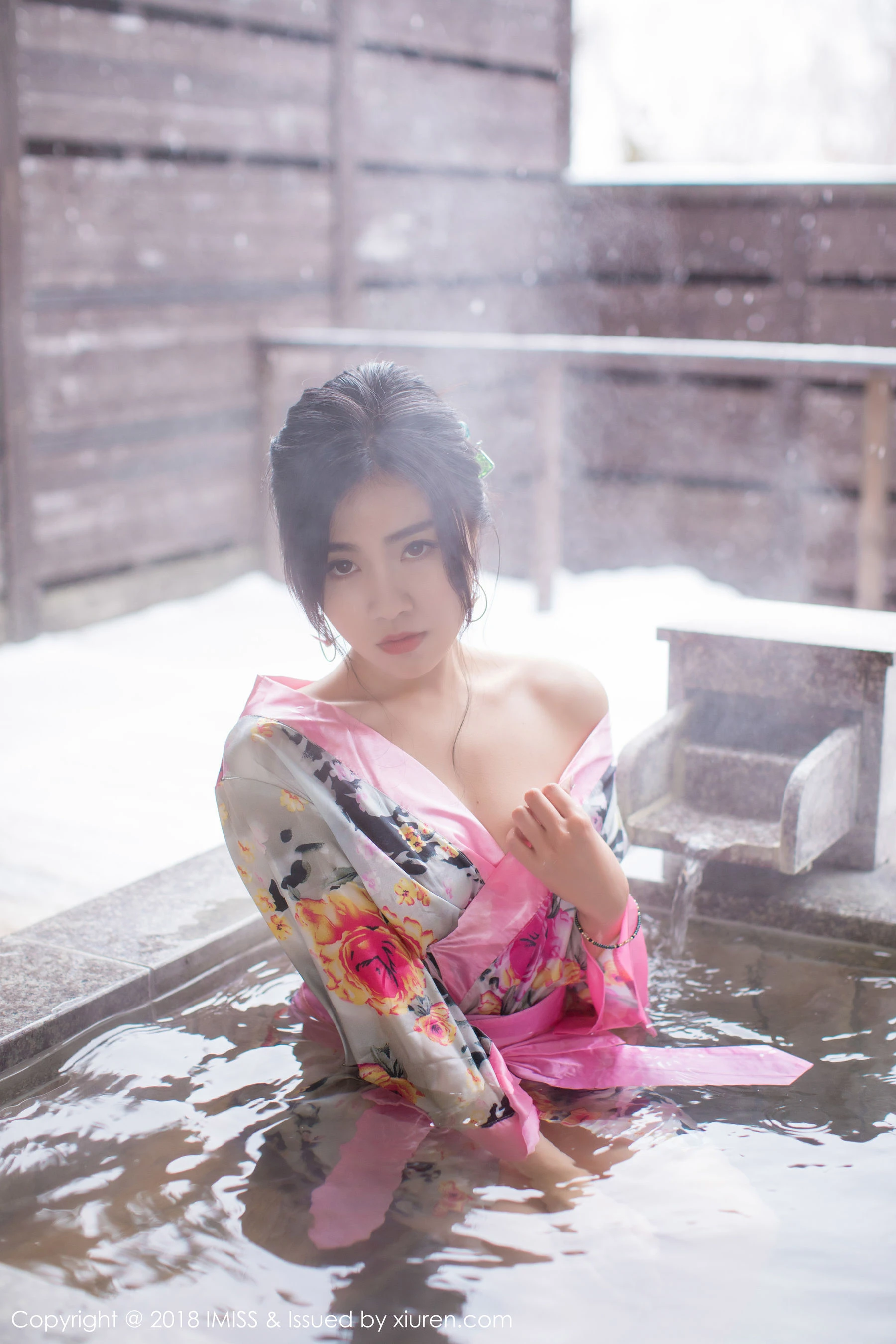 许诺Sabrina《浴池和服+蕾丝美腿》 爱蜜社IMiss Vol.221