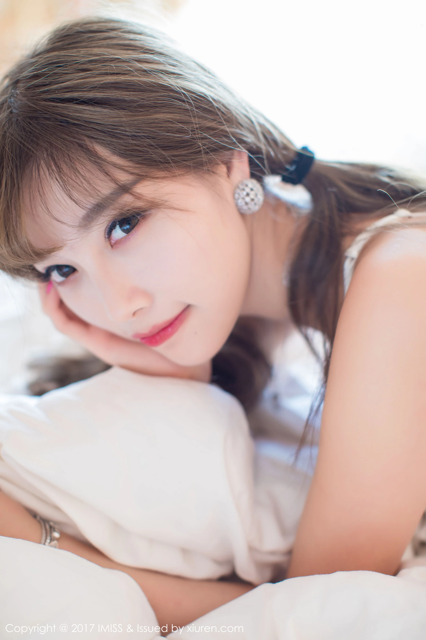 杨晨晨sugar《蕾丝网袜与性感比基尼》 爱蜜社IMiss Vol.183