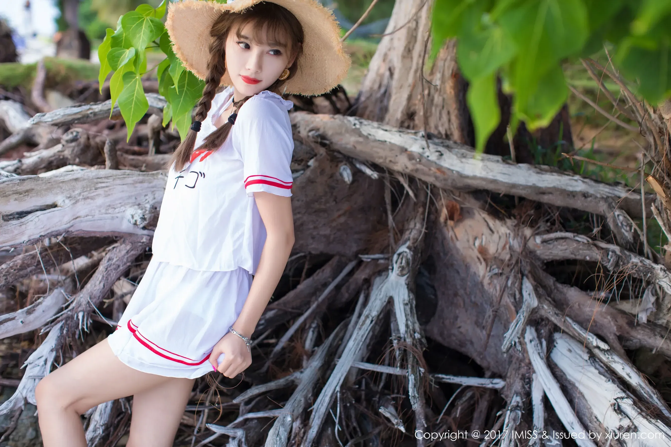 杨晨晨sugar《阳光和沙滩，香车与美人》 爱蜜社IMiss Vol.185