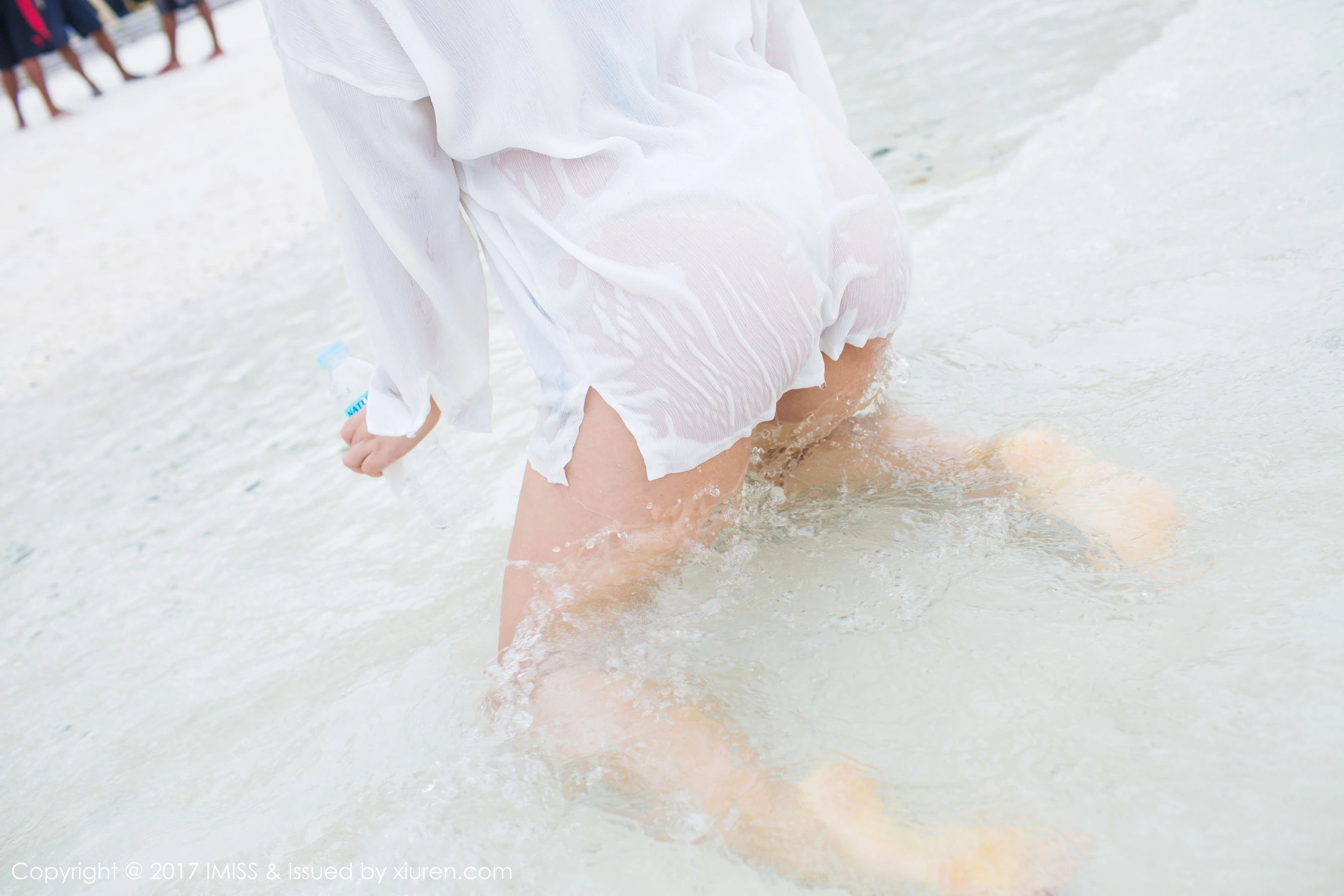 杨晨晨@玛鲁娜@许诺Sabrina@兜豆靓《海边众女神美臀福利》 爱蜜社 Vol.150