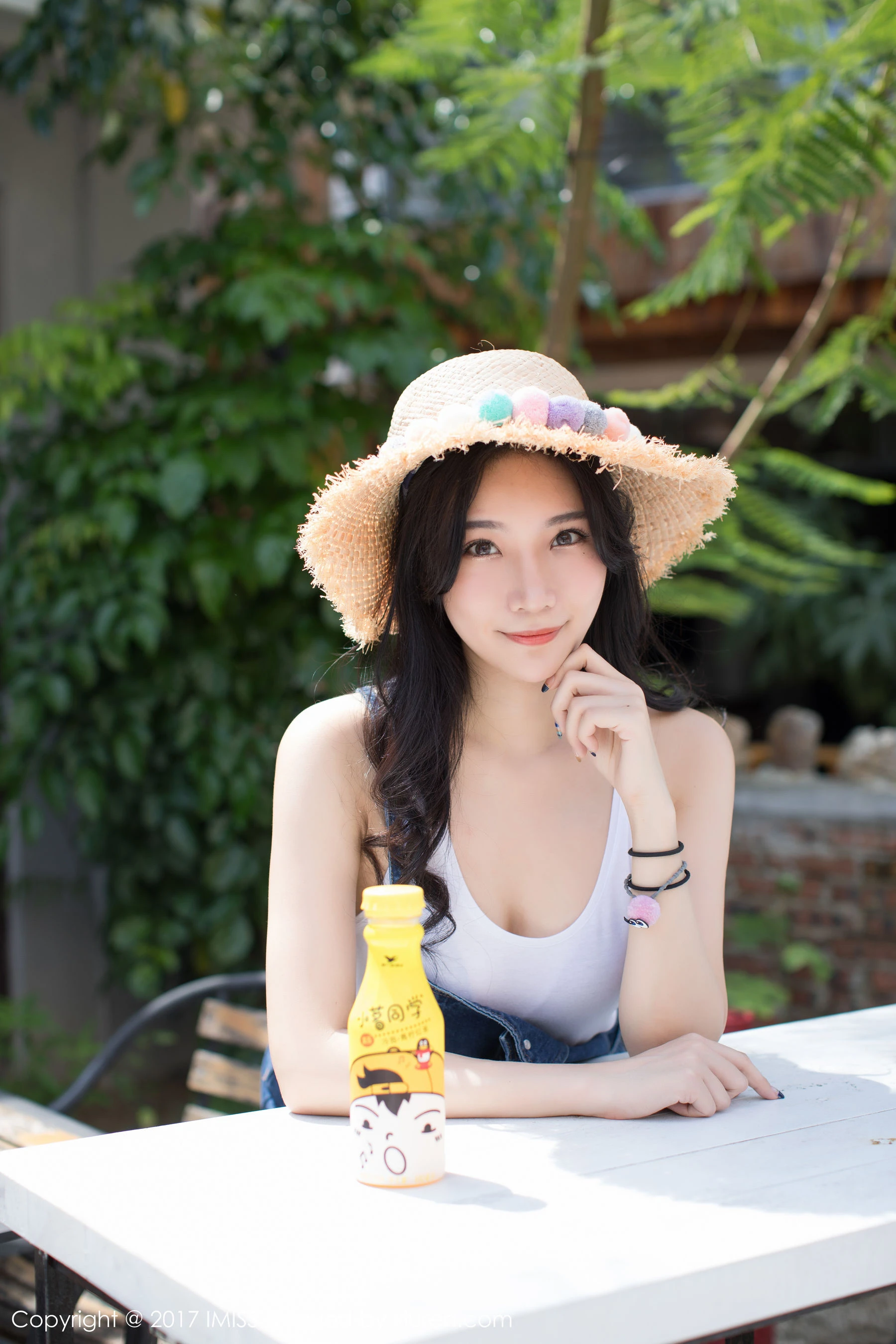 小狐狸Sica《牛仔短裤小清新系列》 爱蜜社 VOL.180