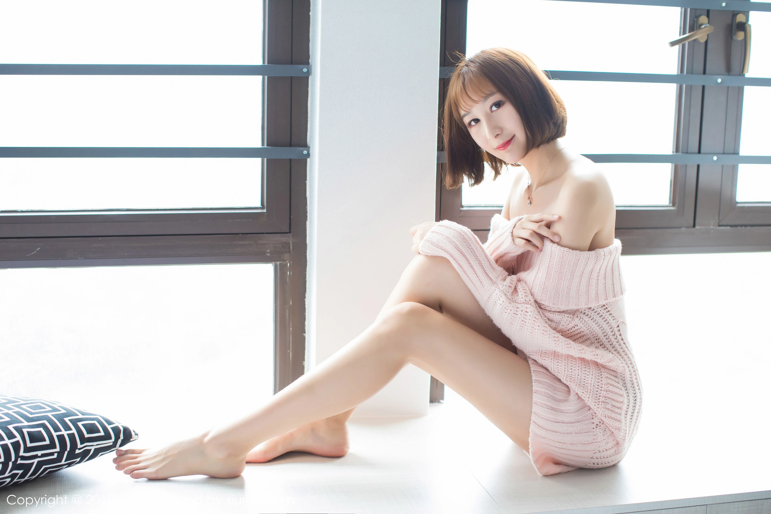 九尾Ivy-《性感极致的丝袜美腿诱惑》 爱蜜社IMiss Vol.240